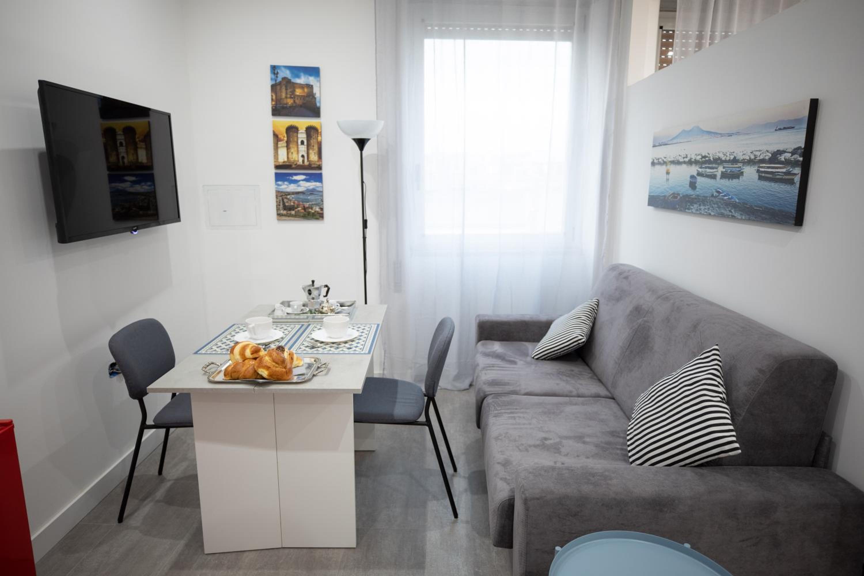 Napolidays Toledo Apartment By Dimorra