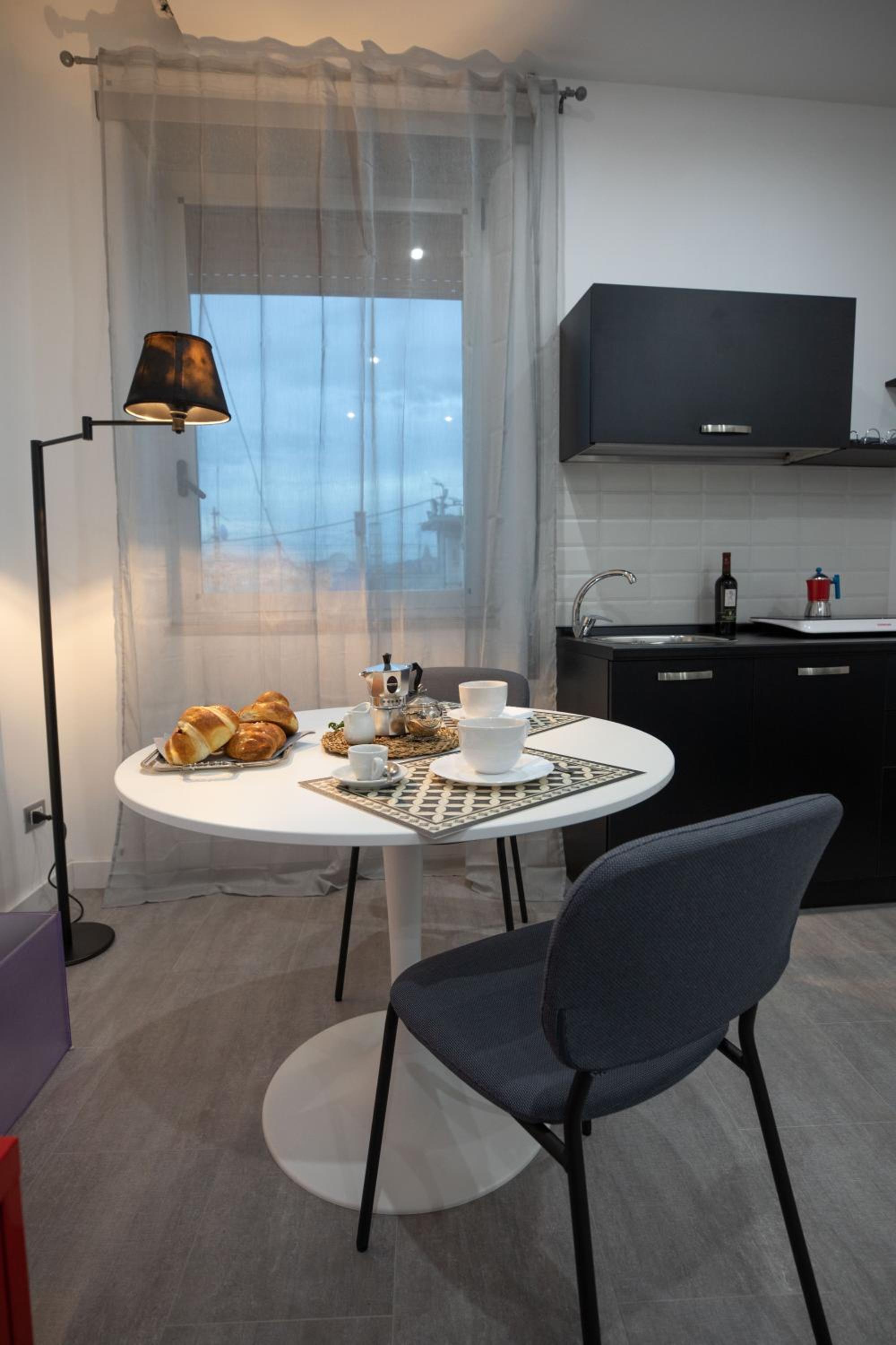 Napolidays Toledo Apartment By Dimorra