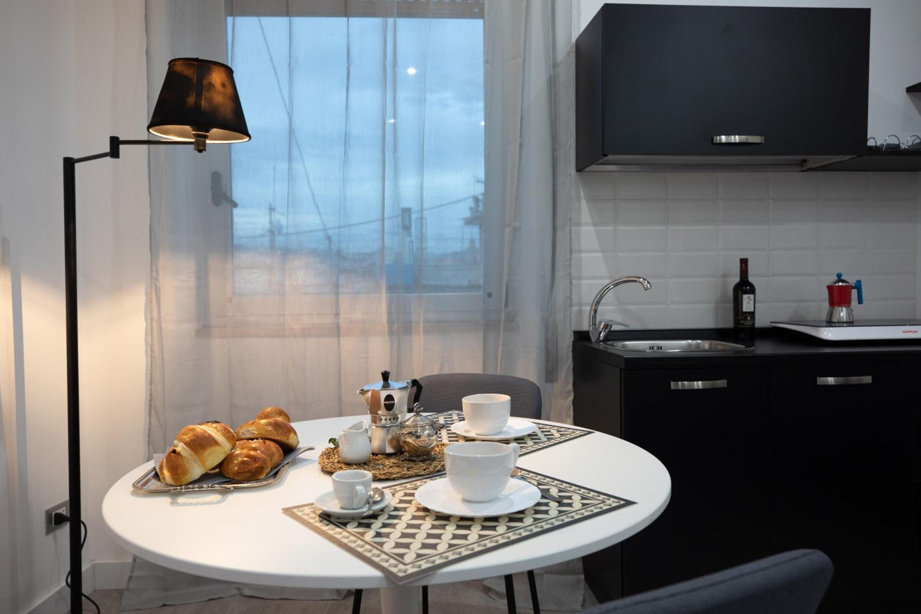 Napolidays Toledo Apartment By Dimorra