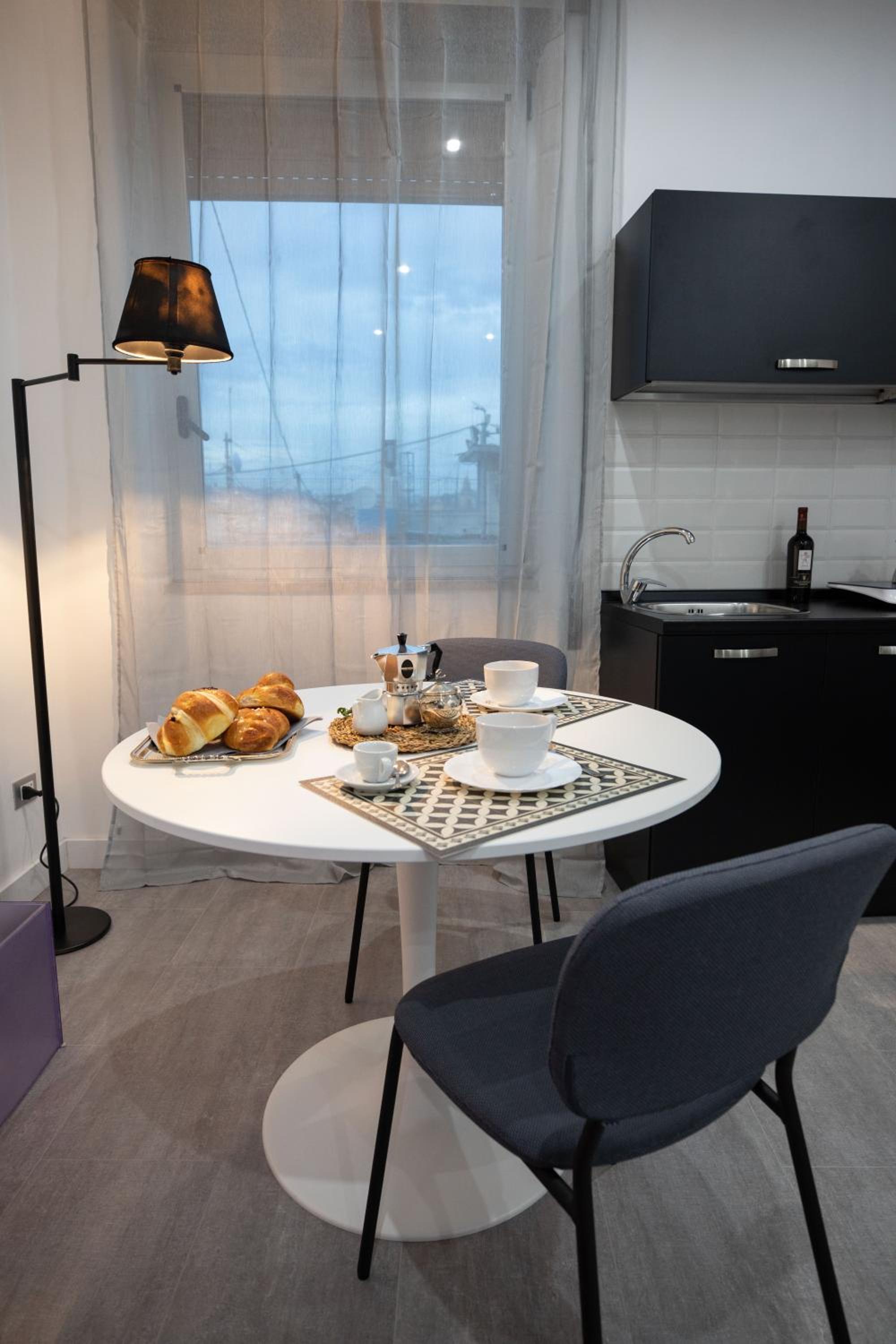 Napolidays Toledo Apartment By Dimorra