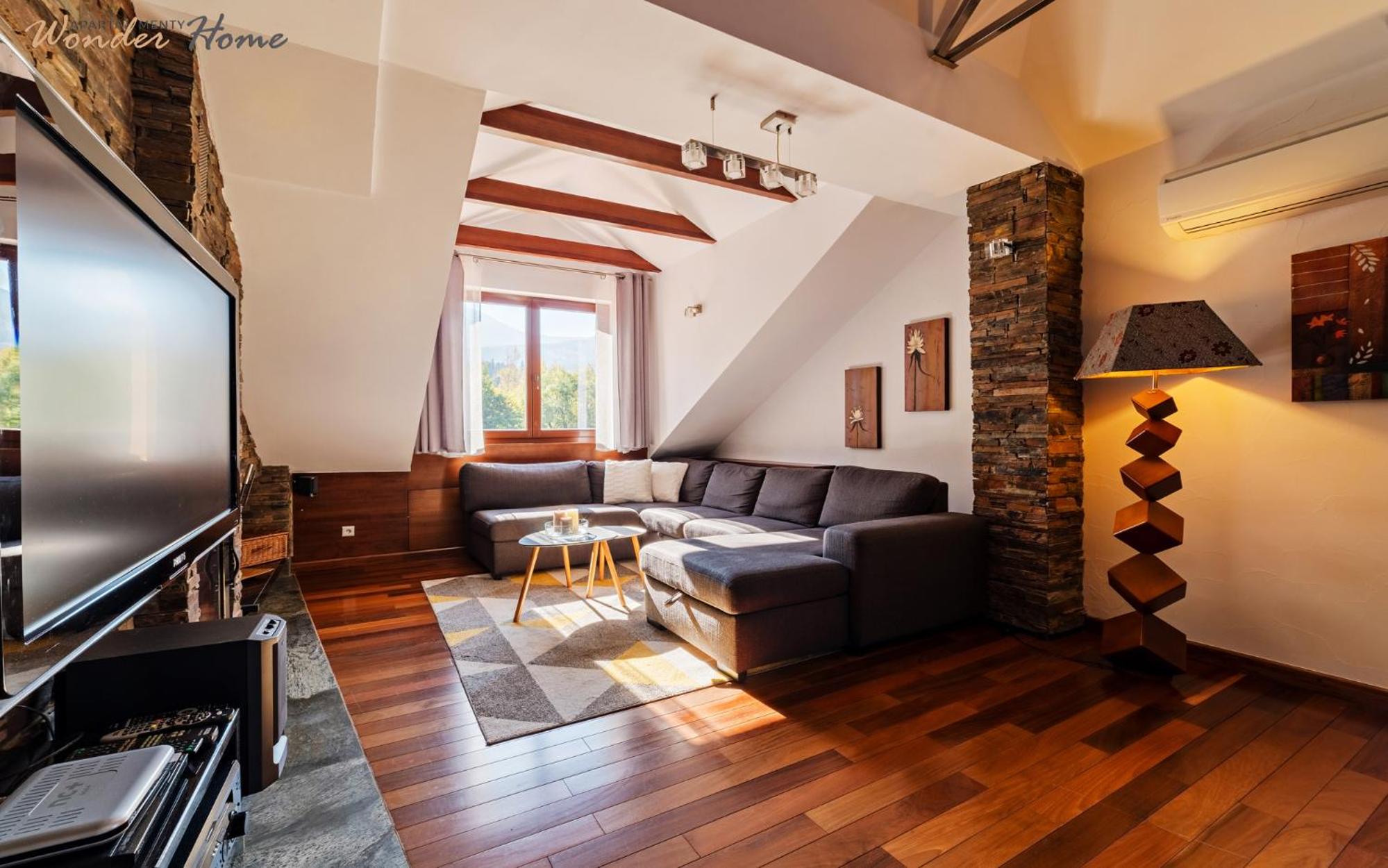 Wonder Home - Apartament Cud Malina z kominkiem, klimatyzacją i widokiem na Karkonosze, blisko centrum, stoku, restauracji, aquaparku
