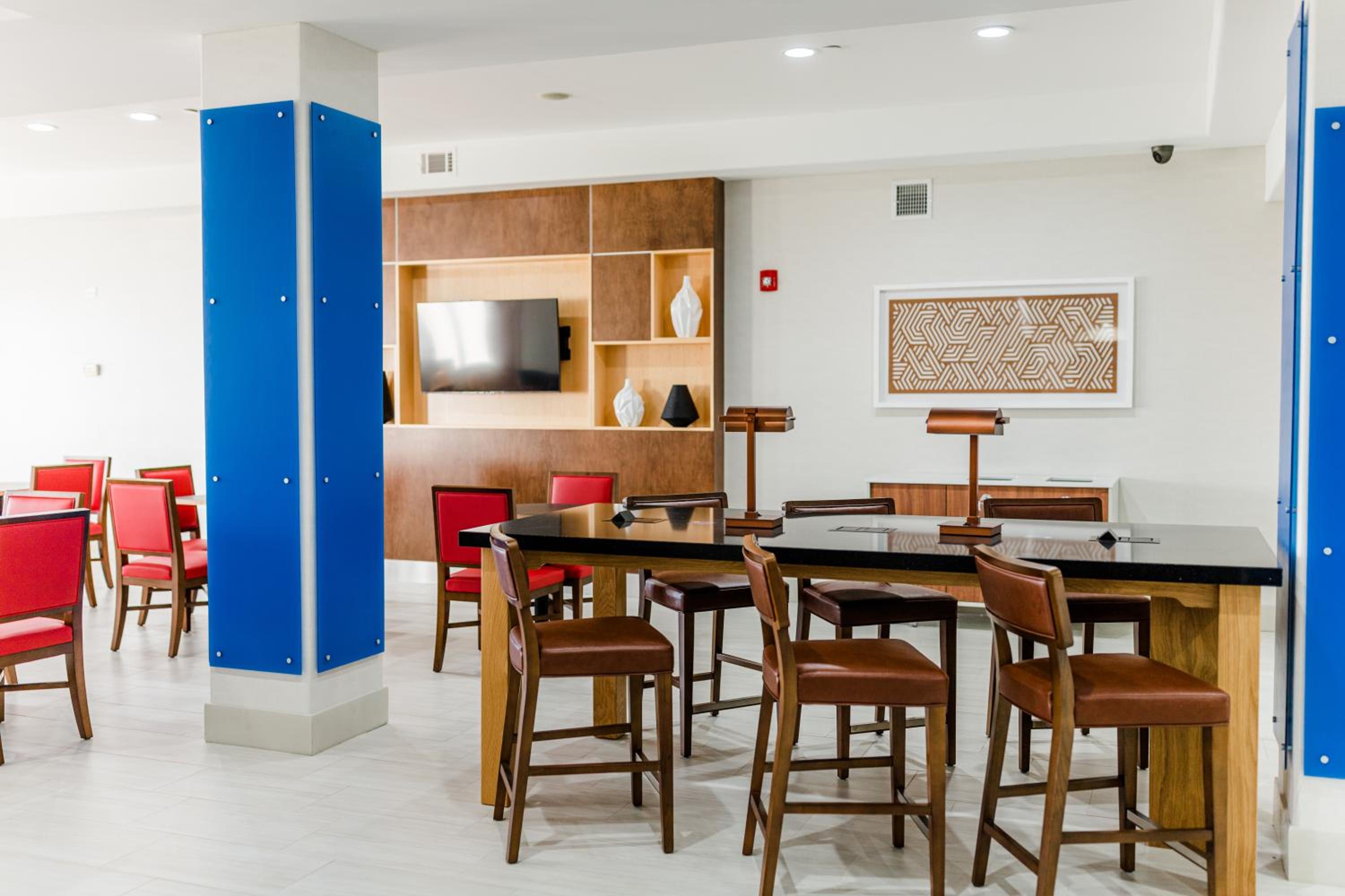 Greenville Vacations - Holiday Inn Express Hotel  Suites Greenville, an IHG Hotel - Property Image 4