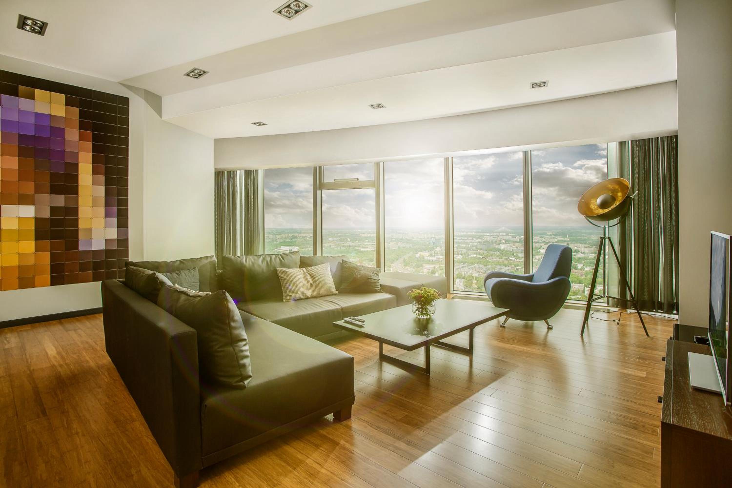 30th+ Floor Apartments in Sky Tower