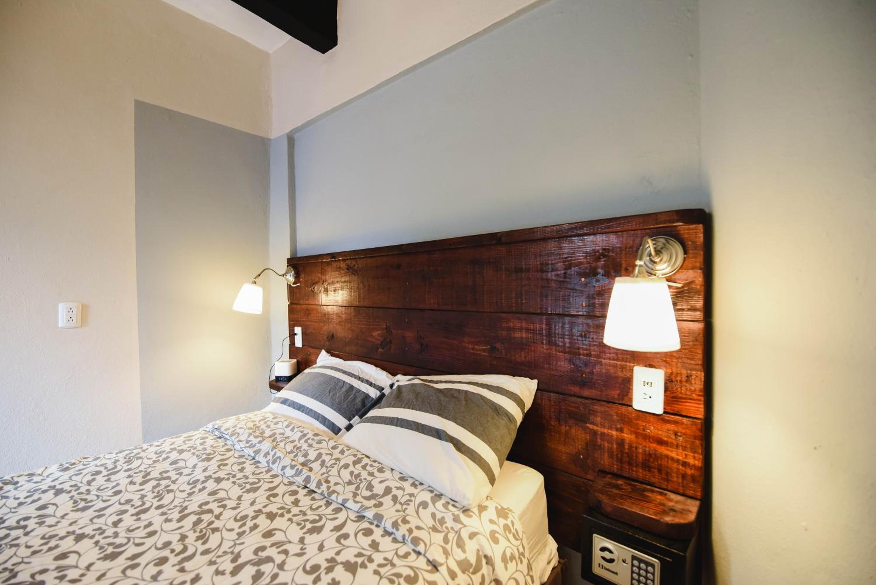 Island Life Hostel