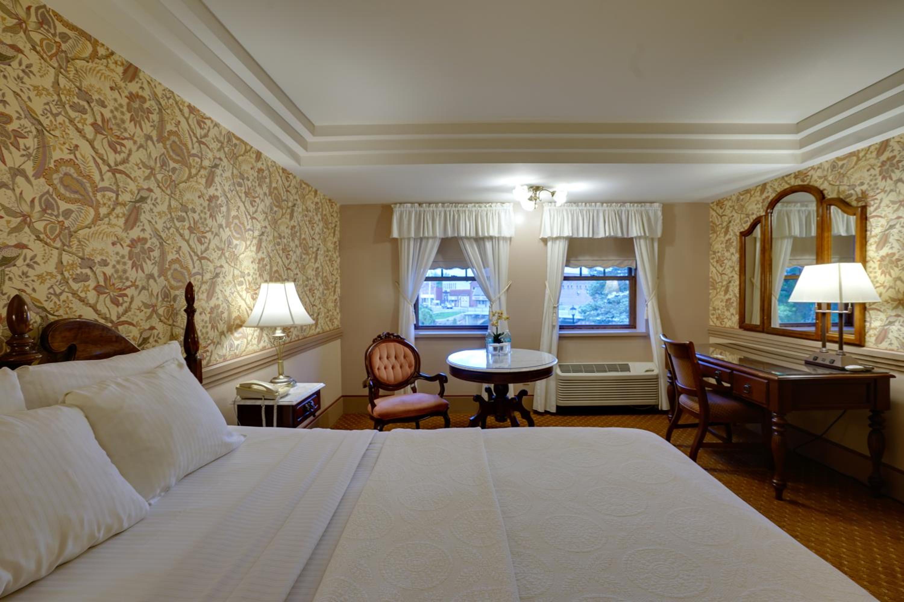 Best Western Potsdam University Park Inn