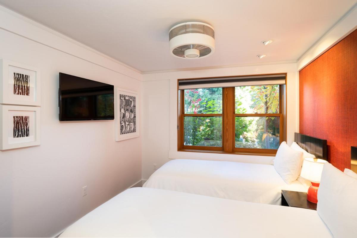 Cedar Crest - Woodpecker Cottage 7