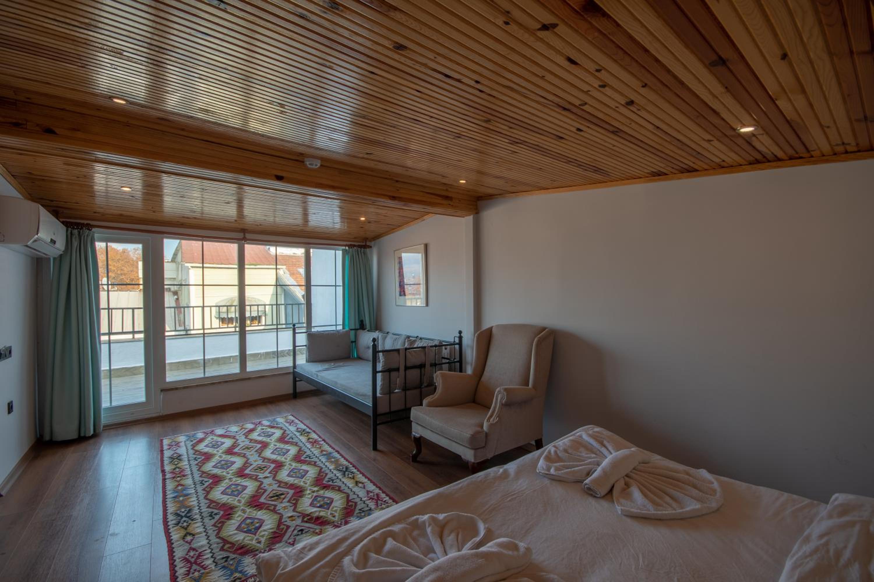 Cheers Hostel - Image 43