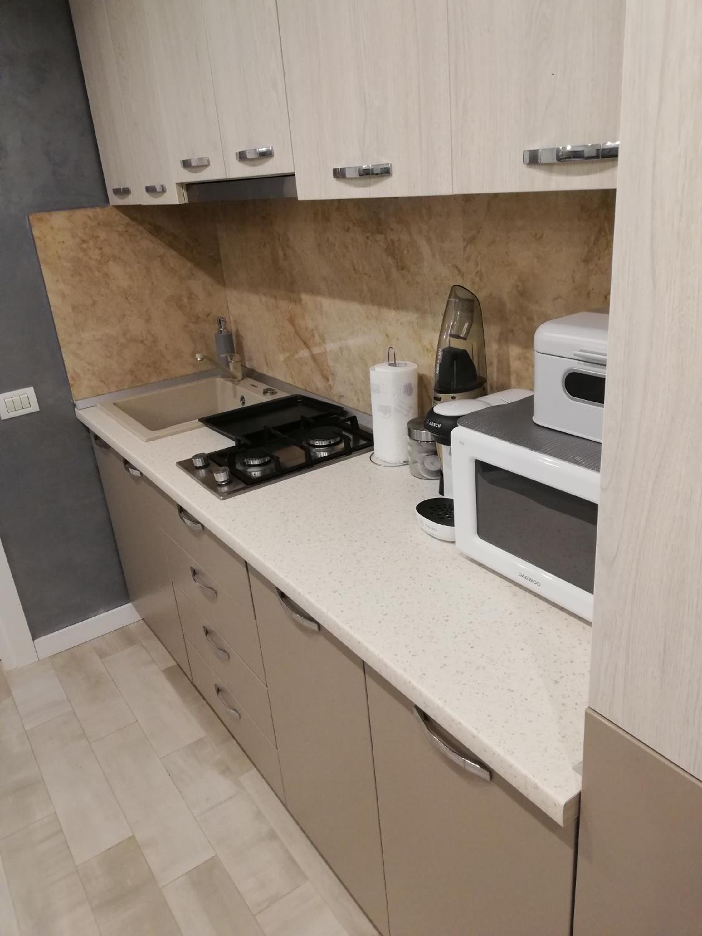 Tomis Suite view 5