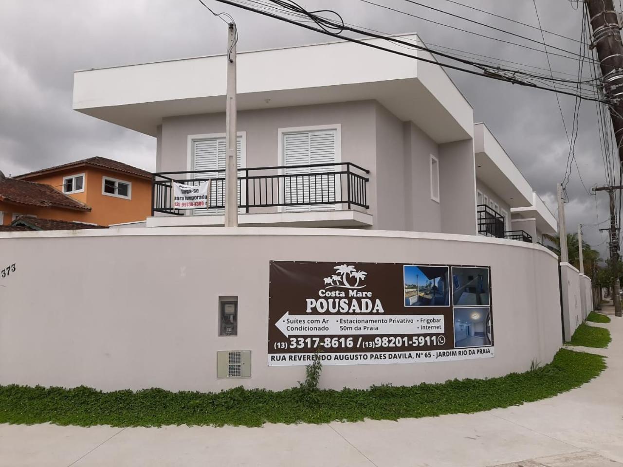 Sobrado frente ao SESC, WIFI 300MB, 2 vagas auto, cozinha, churrasqueira, moderno e reformado