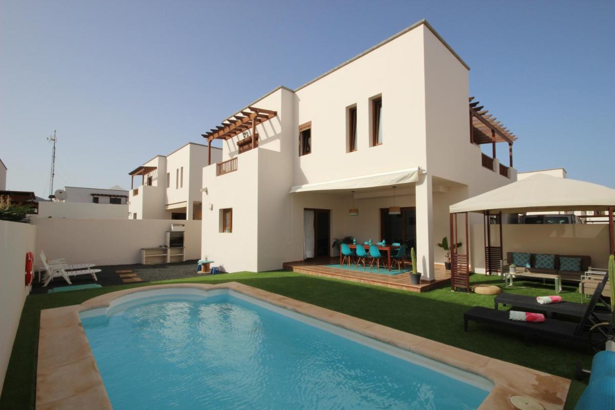 Hotel Villa Las Caletas del Mar - Heated Pool - Image 1