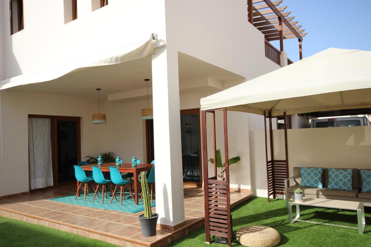 Villa Las Caletas del Mar - Heated Pool photo 3