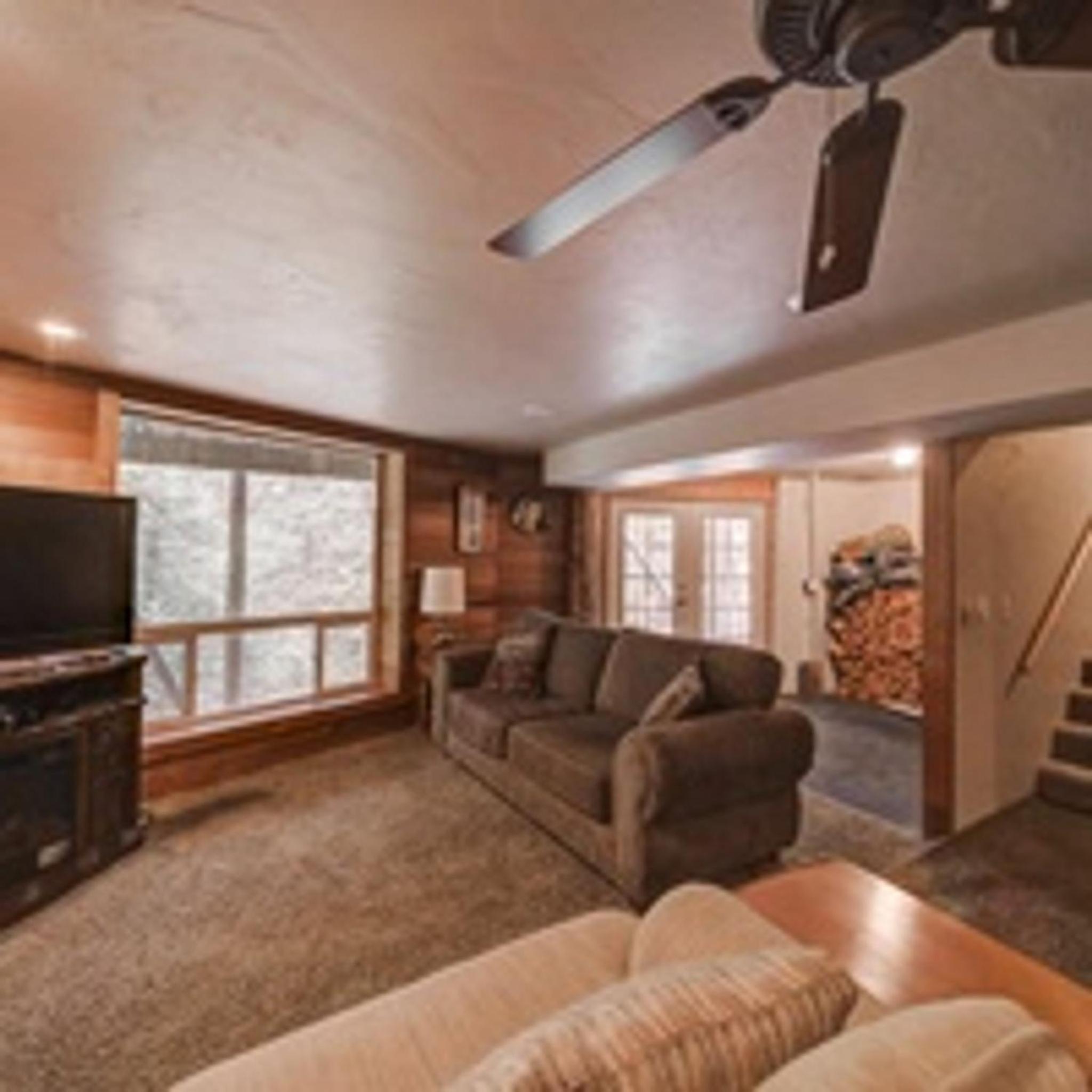 Cascade Log Cabin by Casago McCall - Donerightmanagement view 5