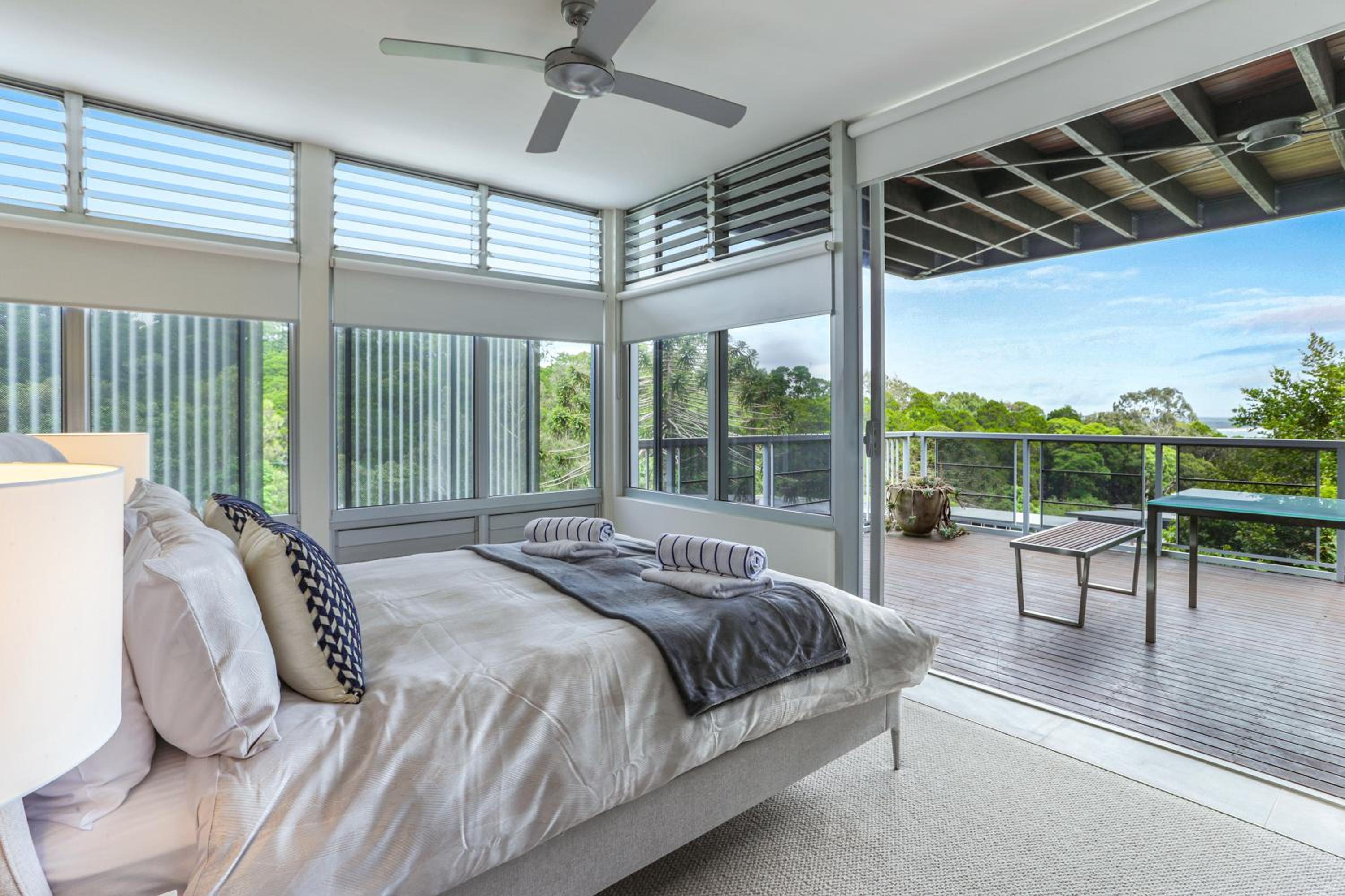 Trendy treetop living with sea views, Noosa Heads