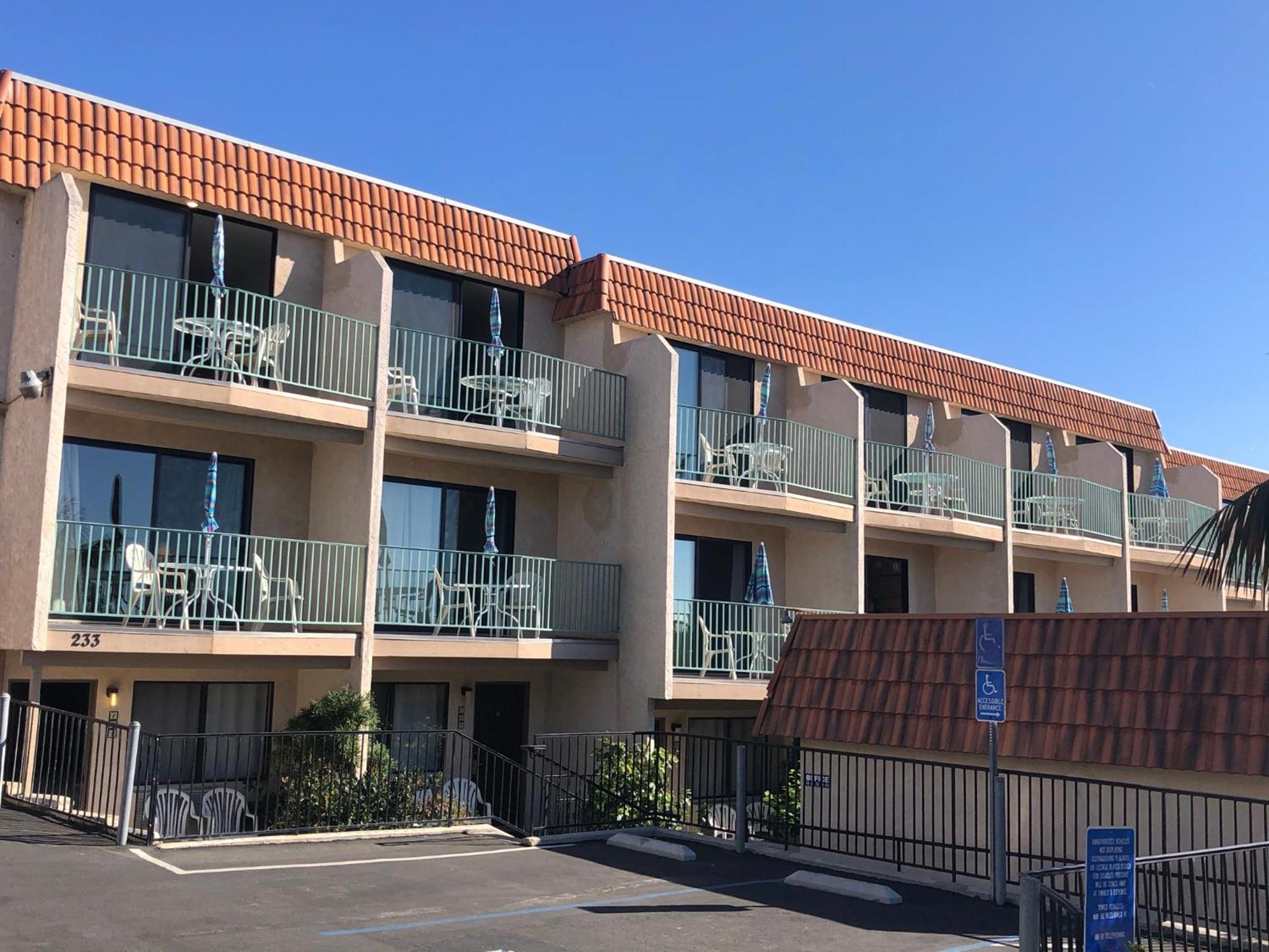 Moonlight Beach Motel view 4