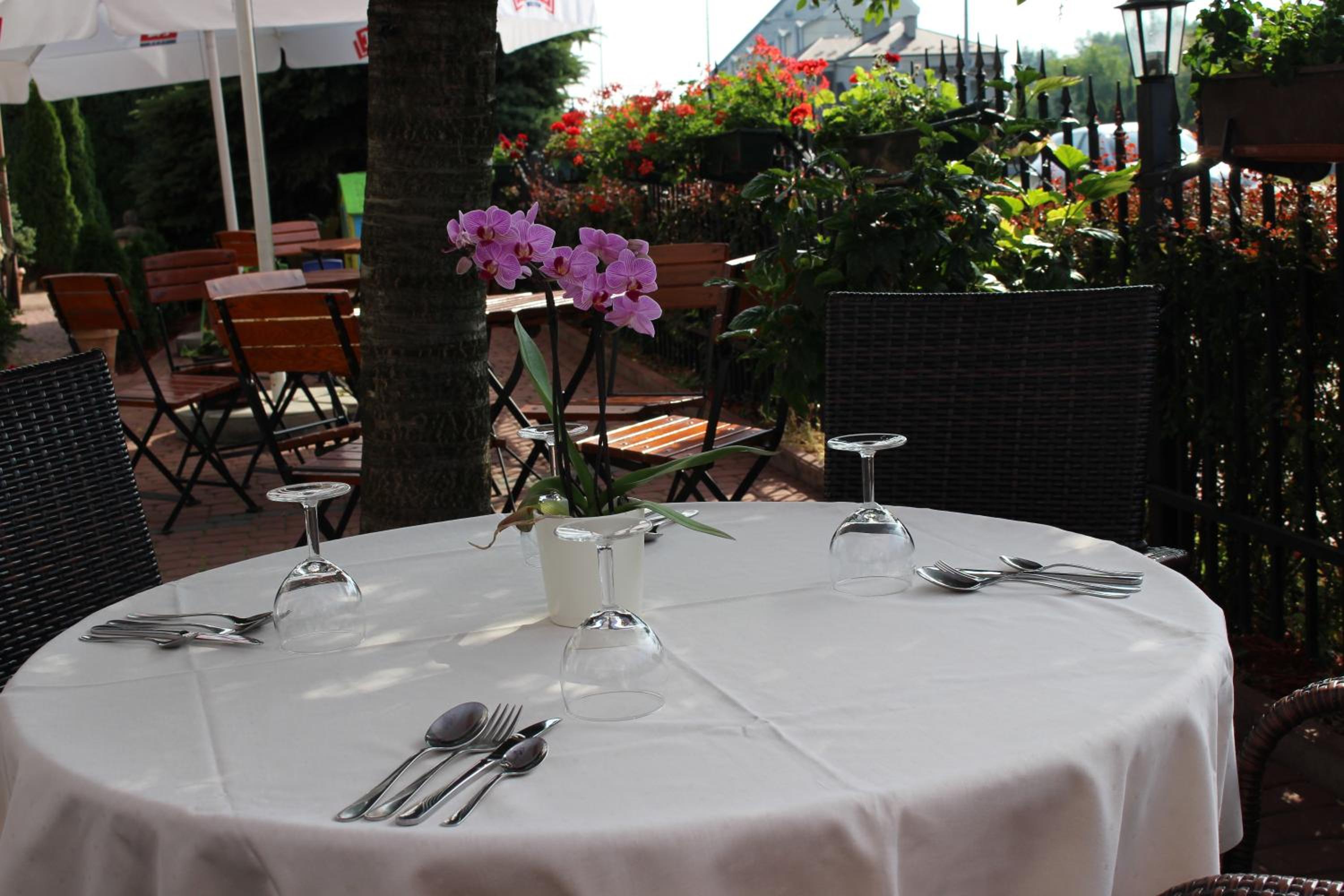 restaurant