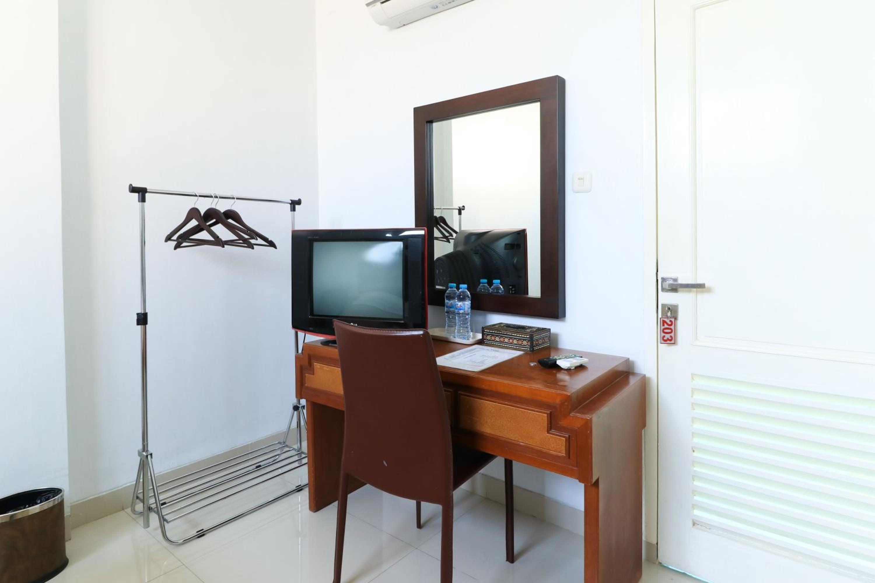 Ge JacMart Homestay Makassar view 5