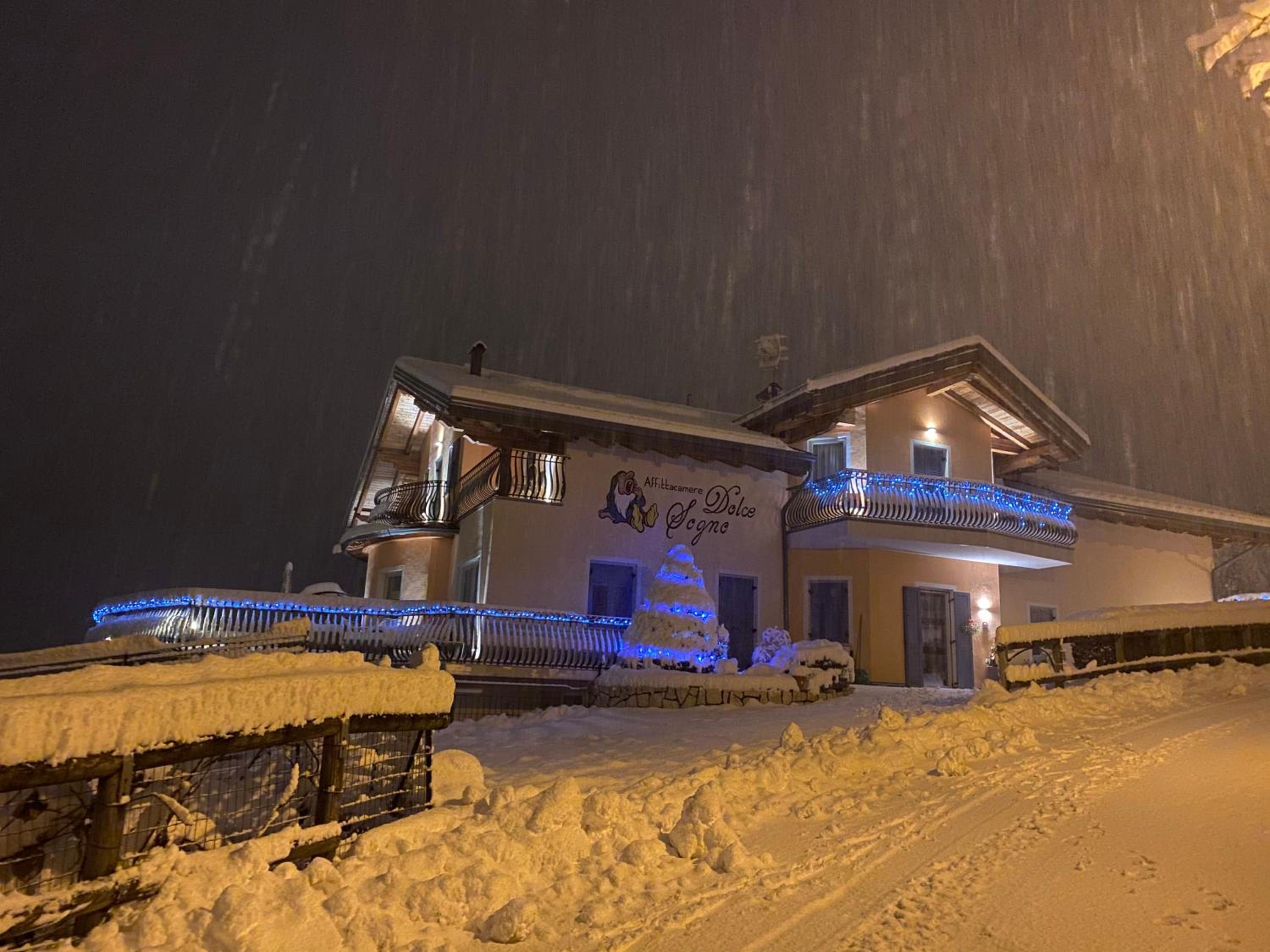 Photo 33