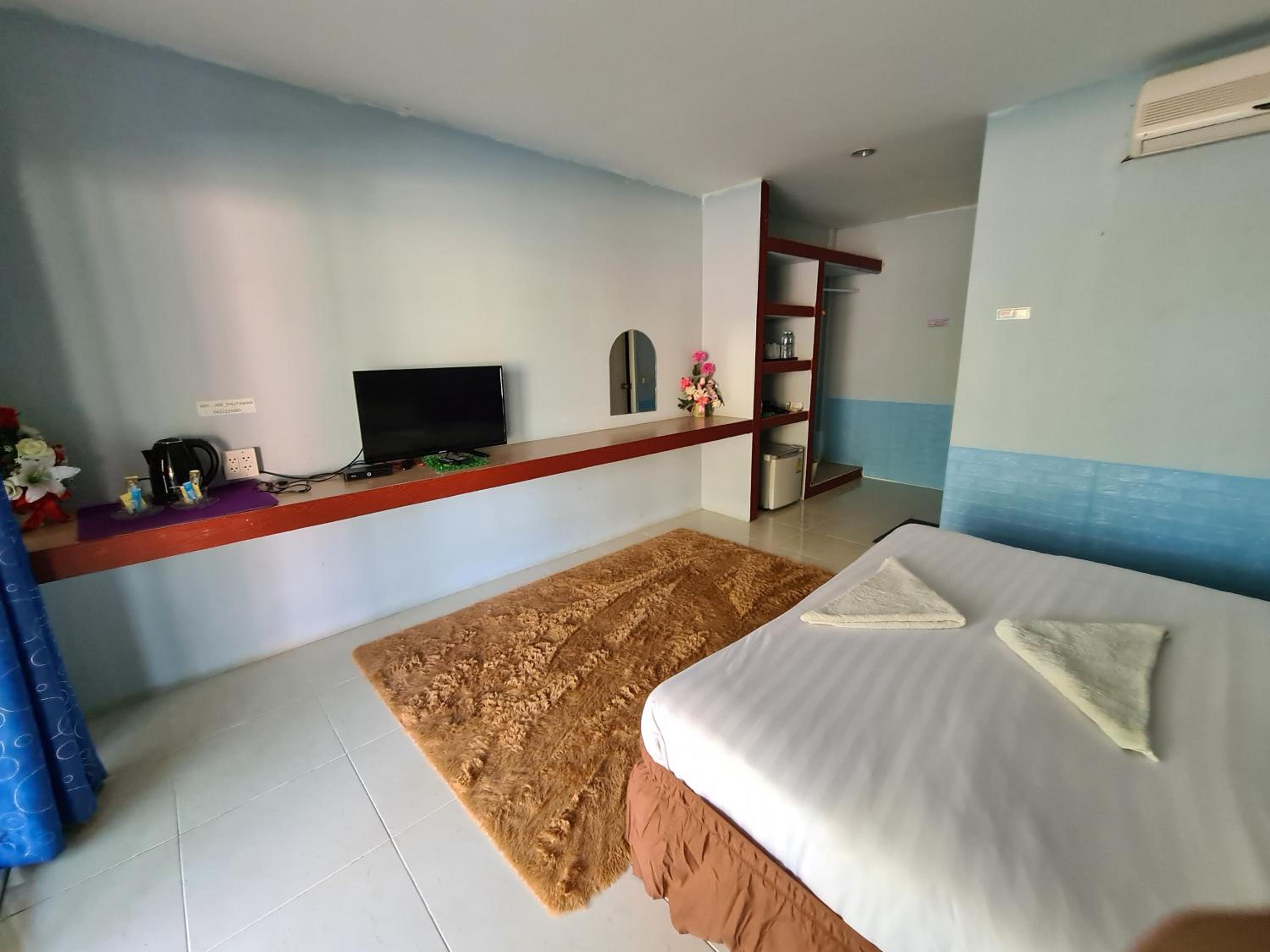 Phutawan Resort