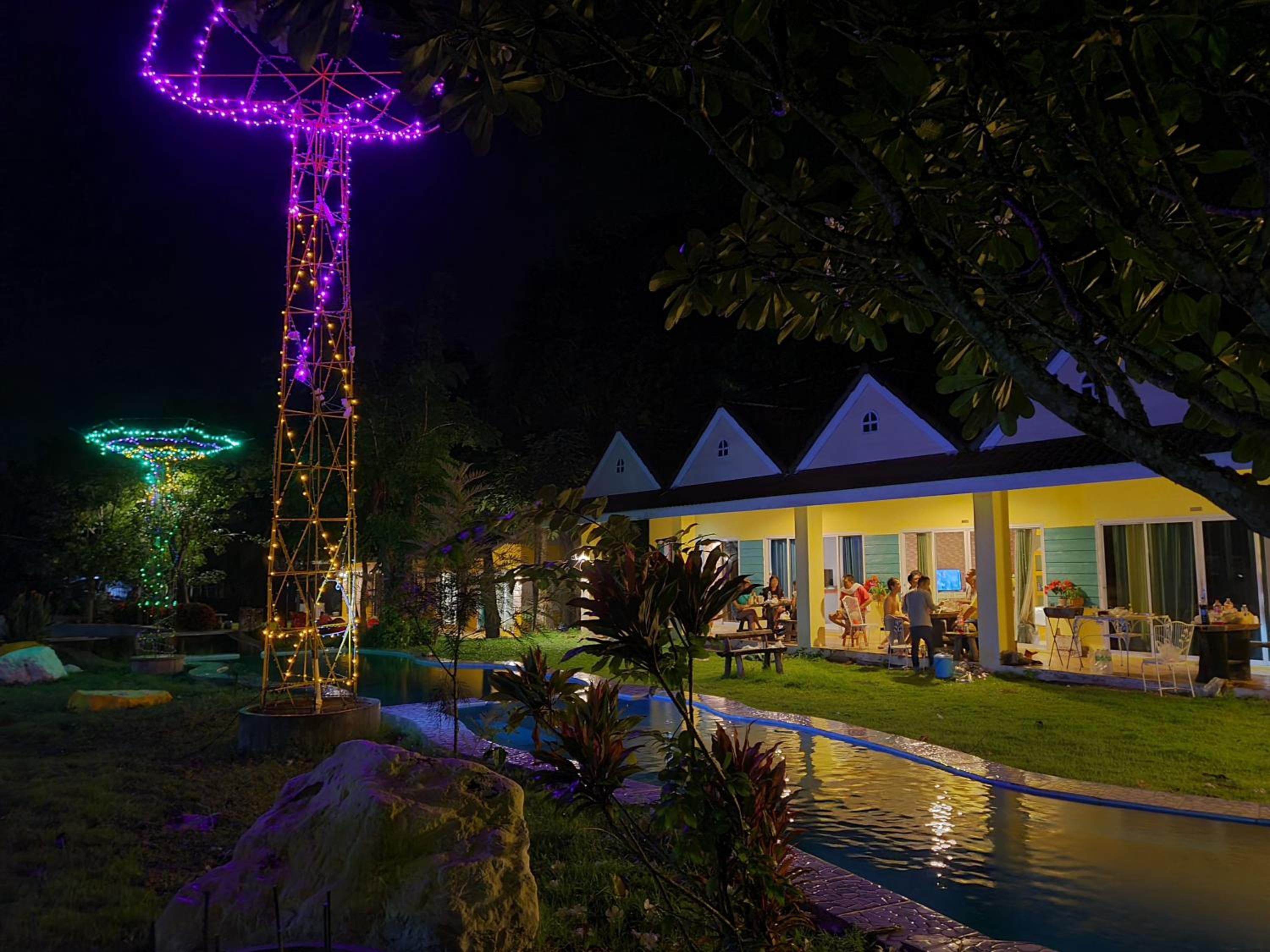 Phutawan Resort