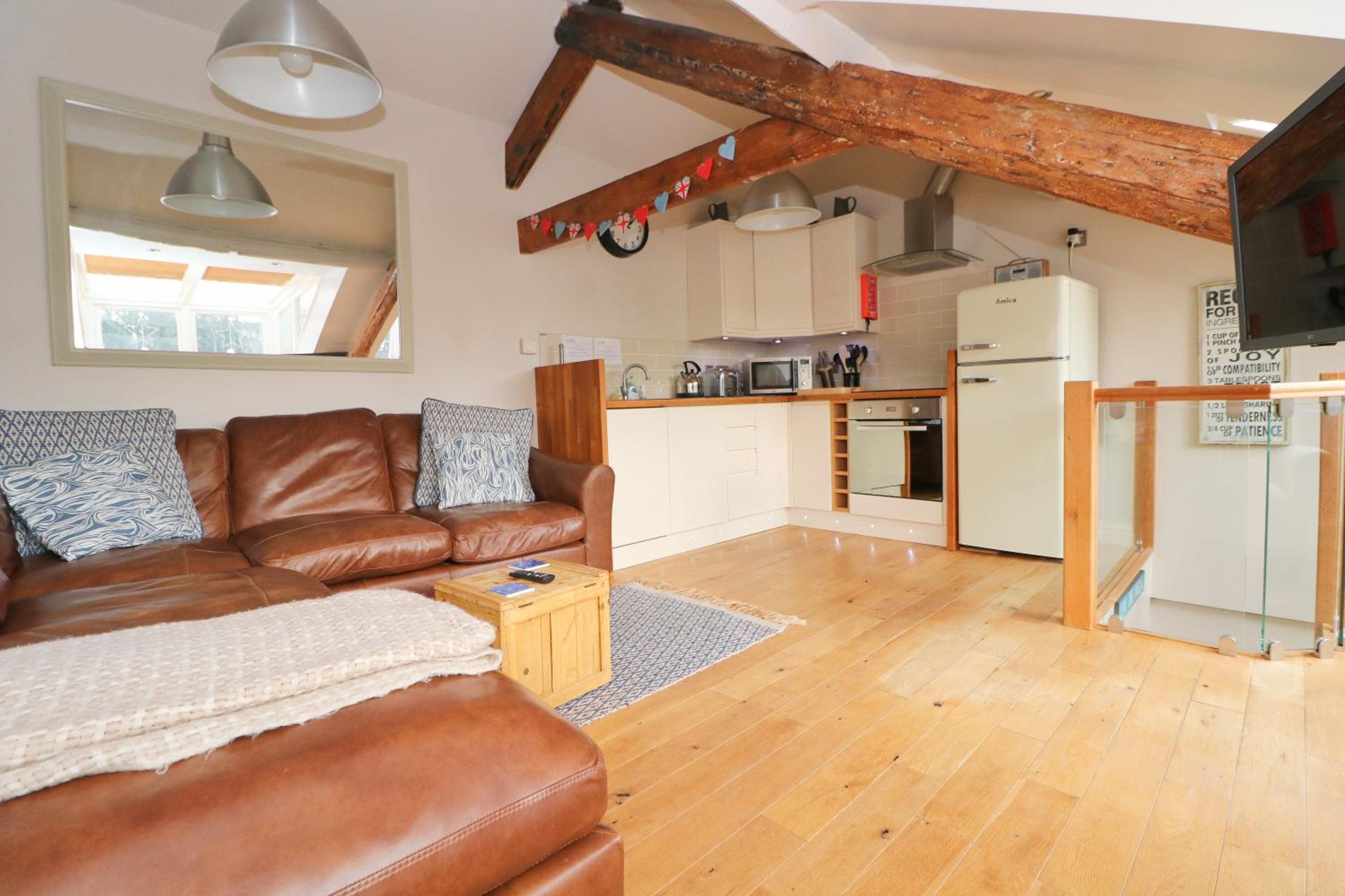 TOWN CENTRE contemporary cottage view 2
