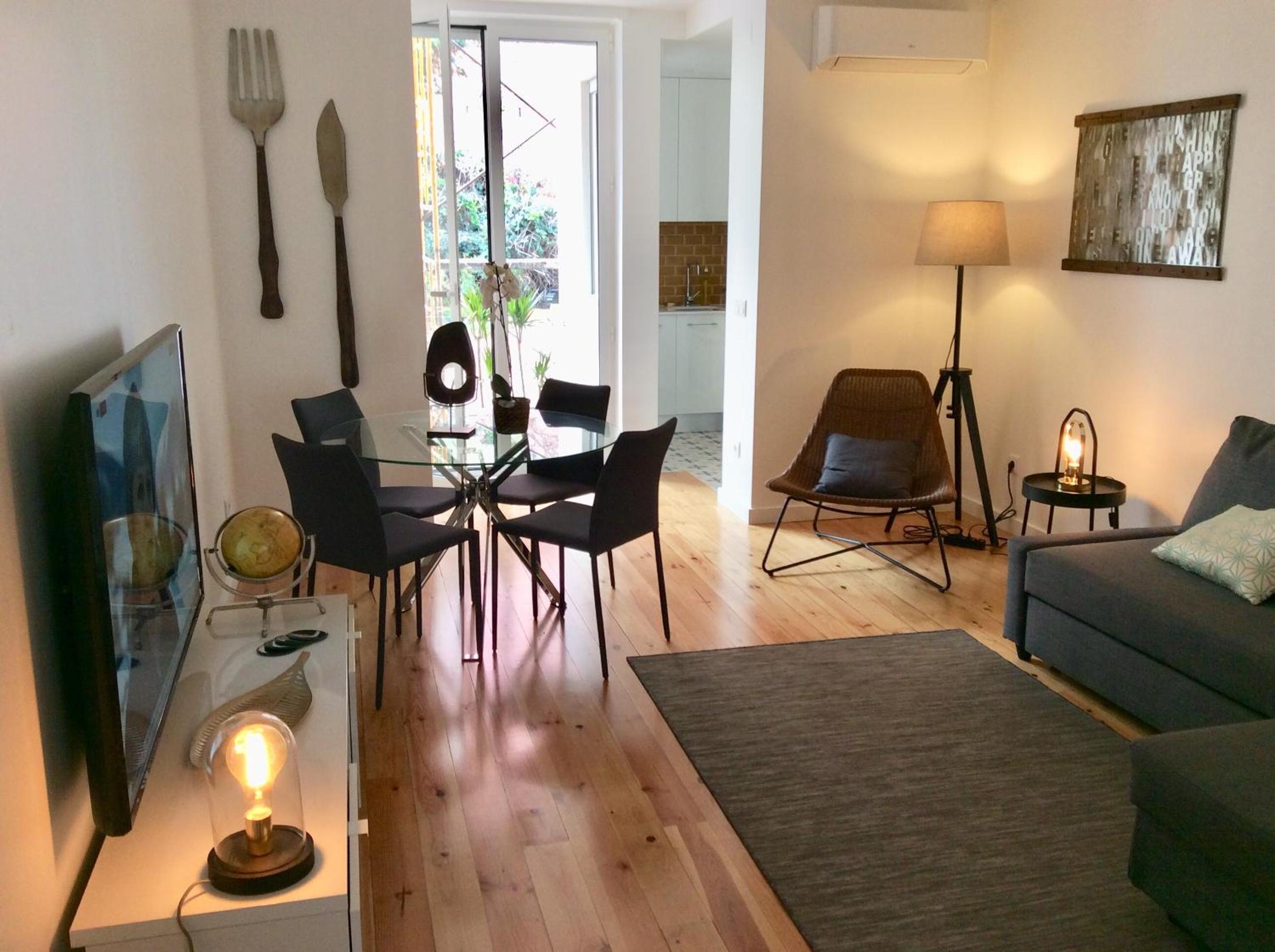 WHome Modern 1-Bed with AC & private Terrace view 2