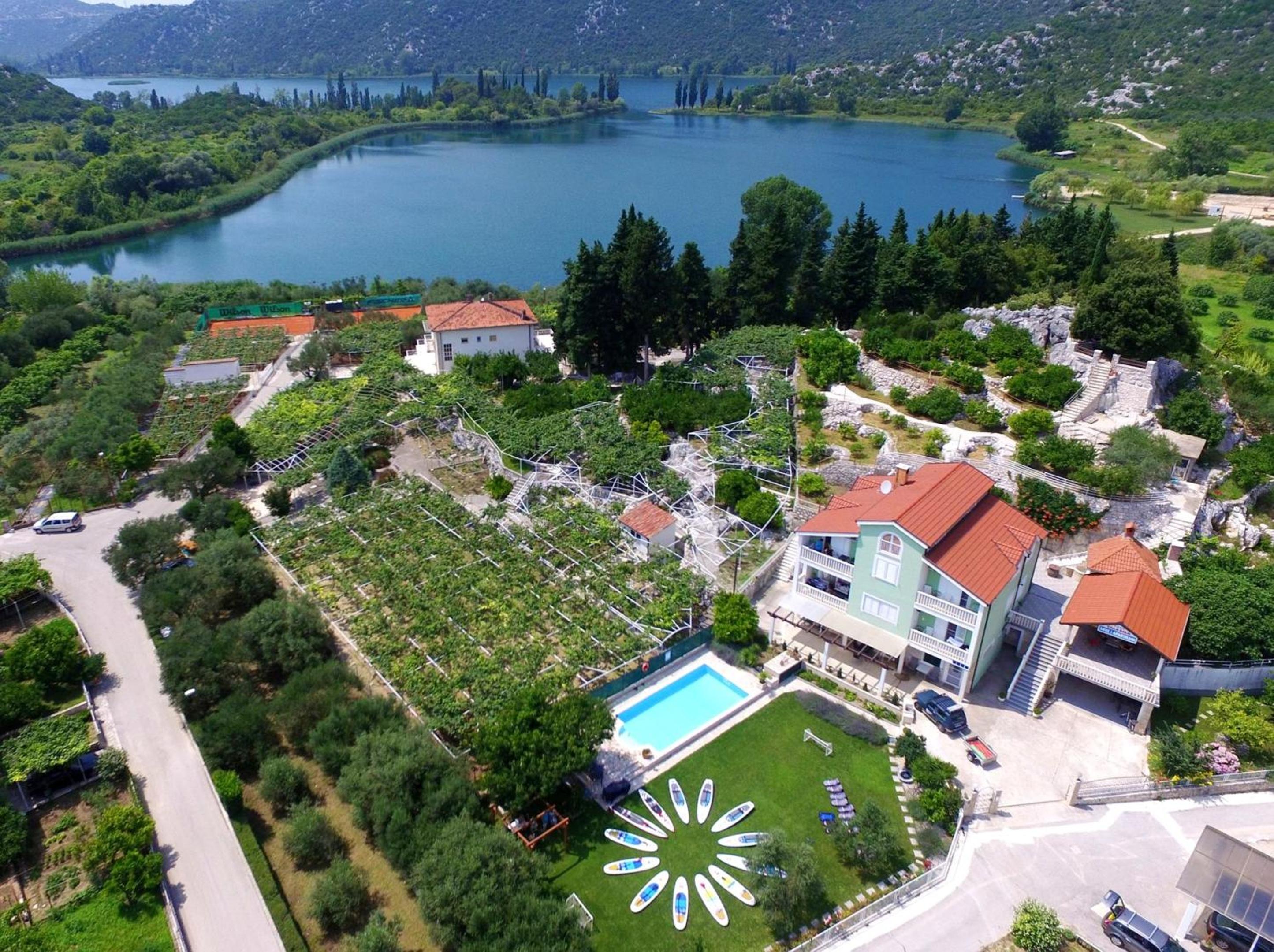 Modern apartment in Peracko Blato with sea view and pool