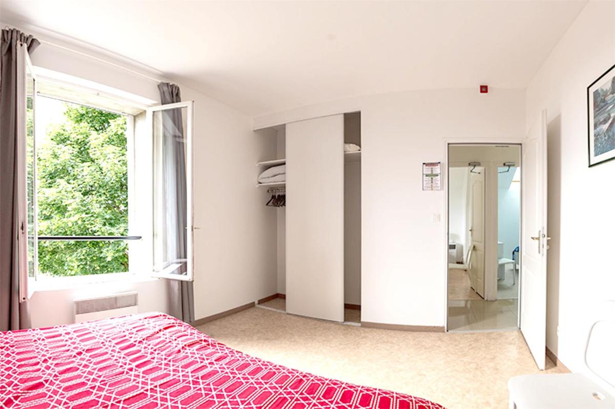 Maison de 3 chambres avec jardin clos et wifi a Monthenault view 4