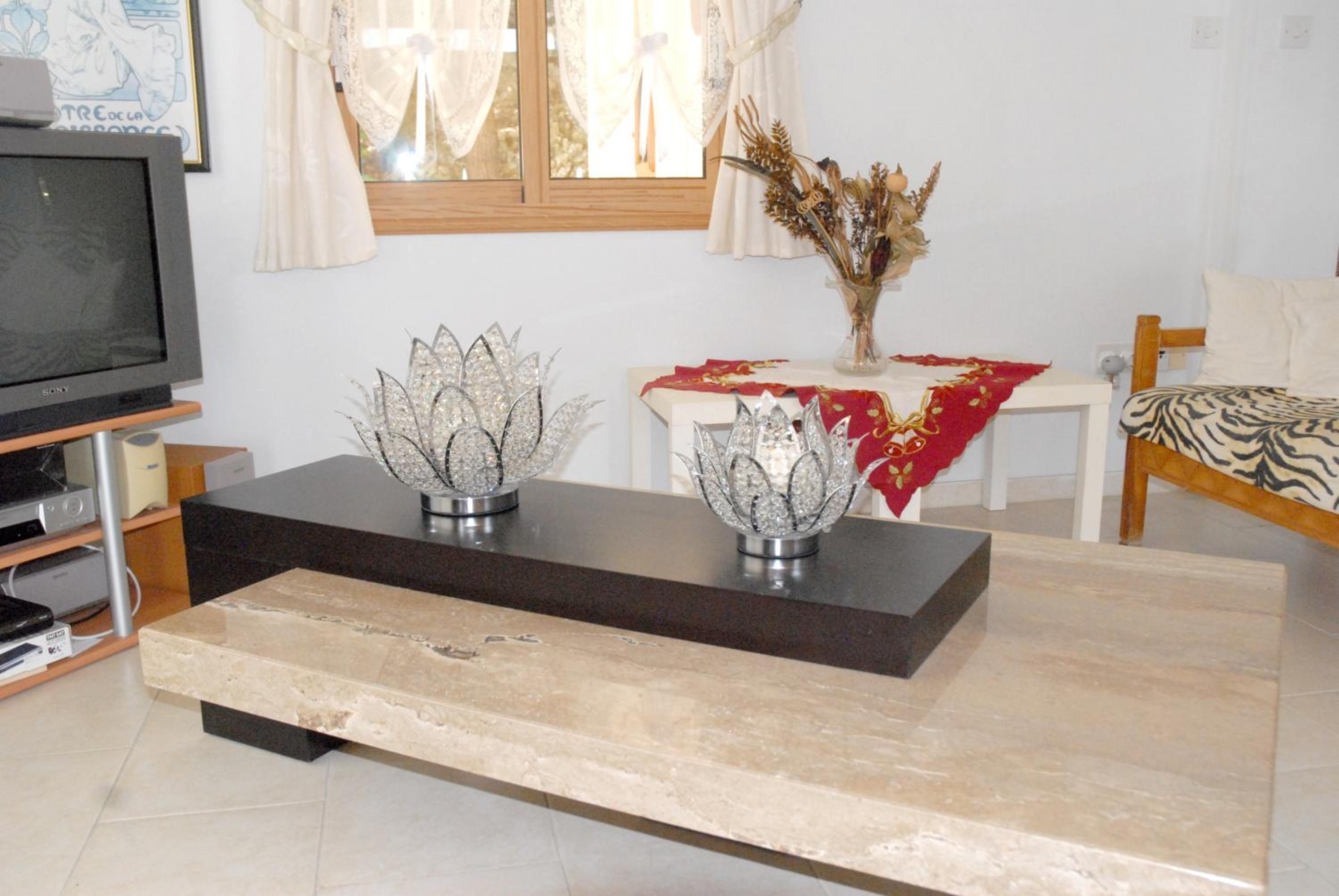 Peyia Villa with sea view, private pool, and garden