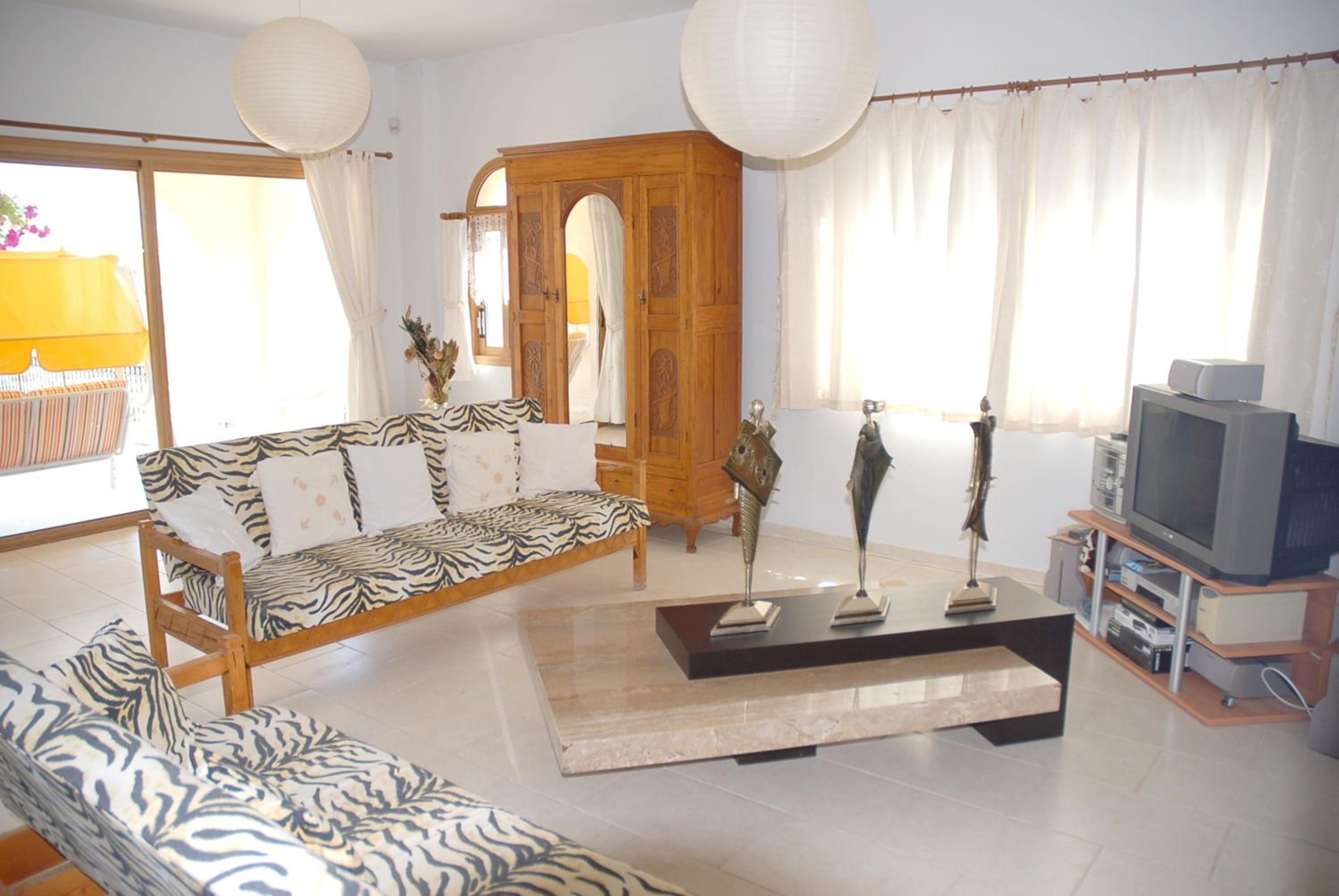 Peyia Villa with sea view, private pool, and garden
