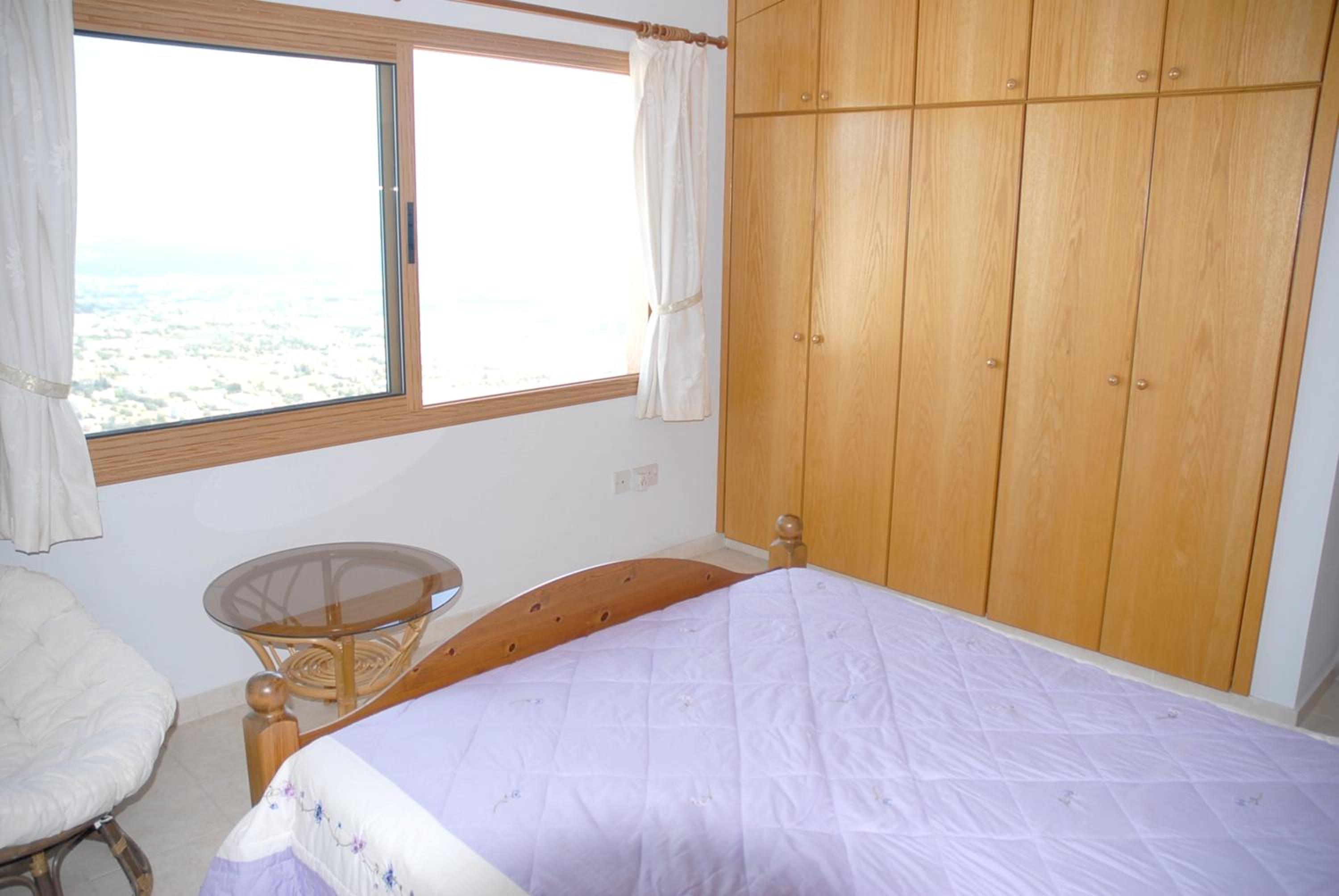 Peyia Villa with sea view, private pool, and garden