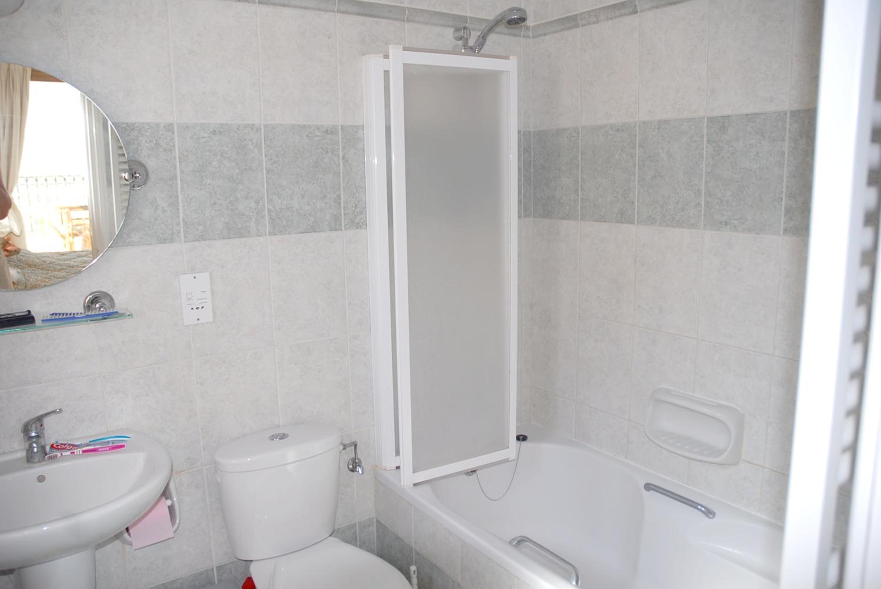 Peyia Villa with sea view, private pool, and garden
