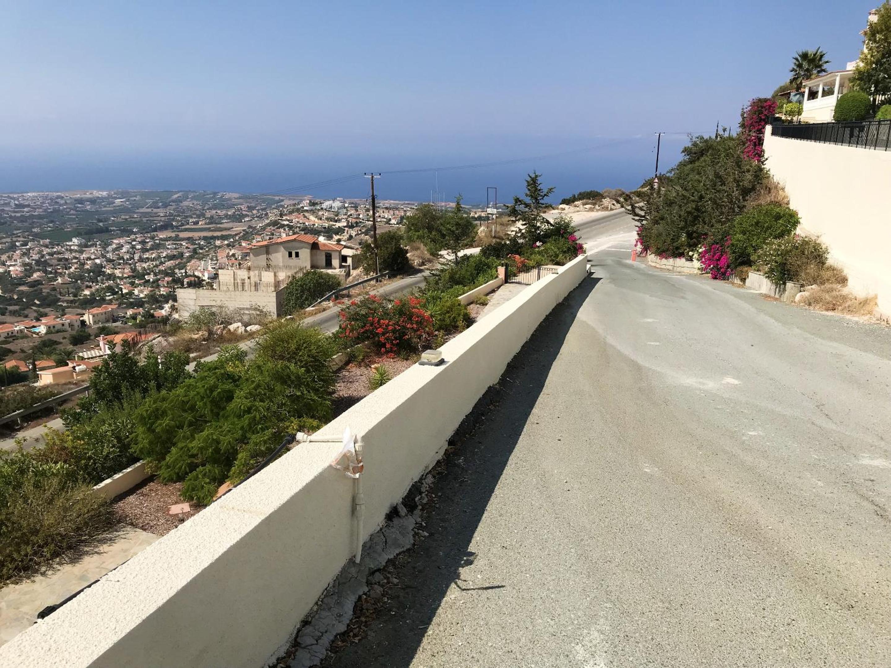 Peyia Villa with sea view, private pool, and garden