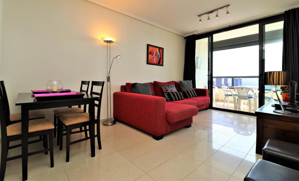 One bedroom appartement at Benidorm 300 m away from the beach with sea view shared pool and enclosed garden view 2