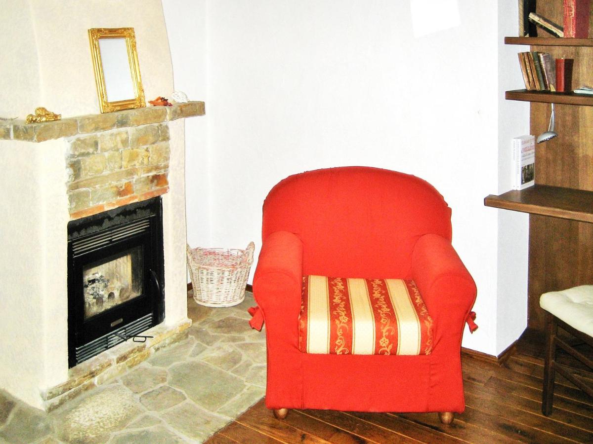 6 bedrooms villa with private pool furnished garden and wifi at Mombarcaro photo 3