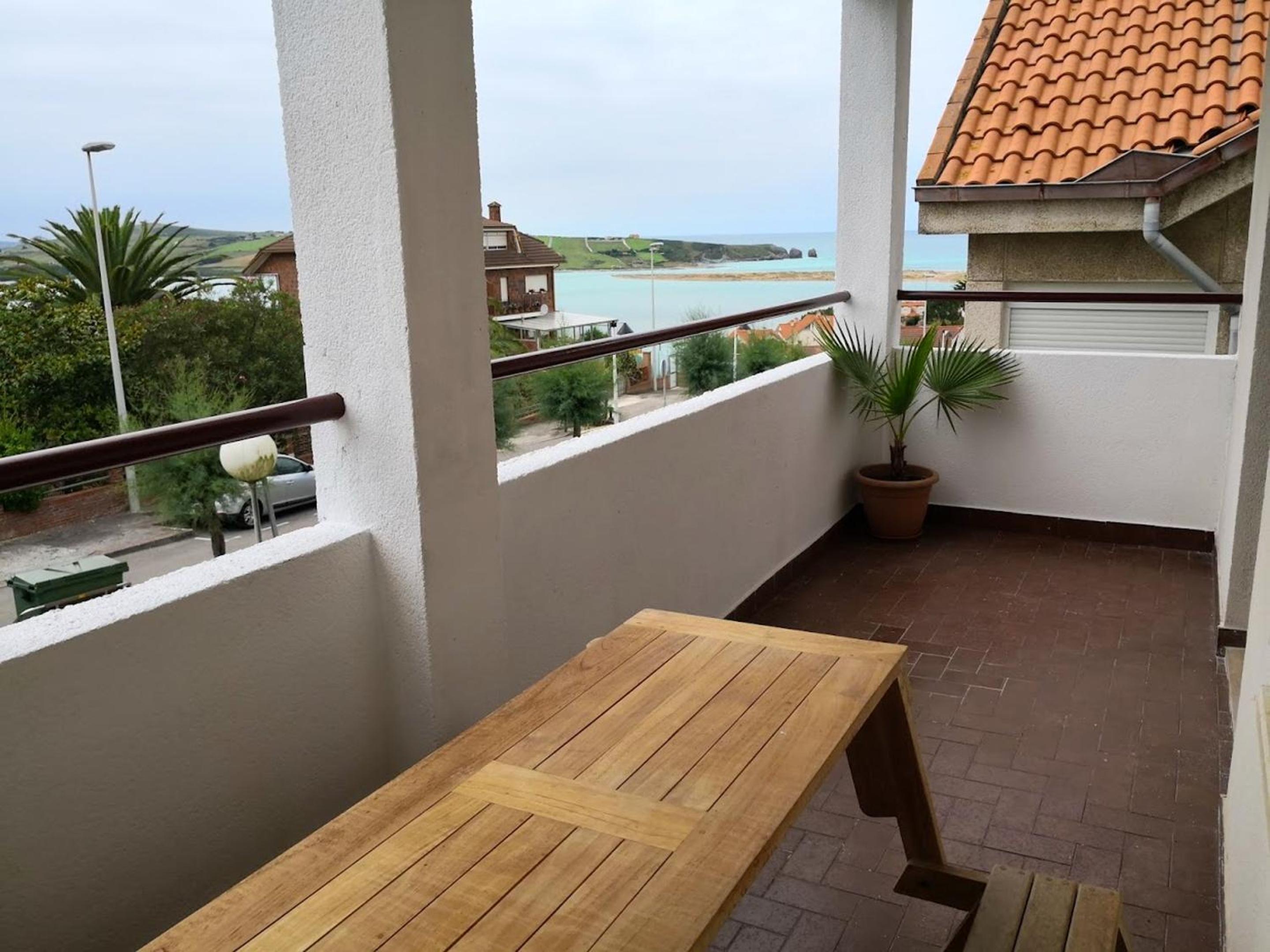 Charming apartment in Mogro with sea and mountain views