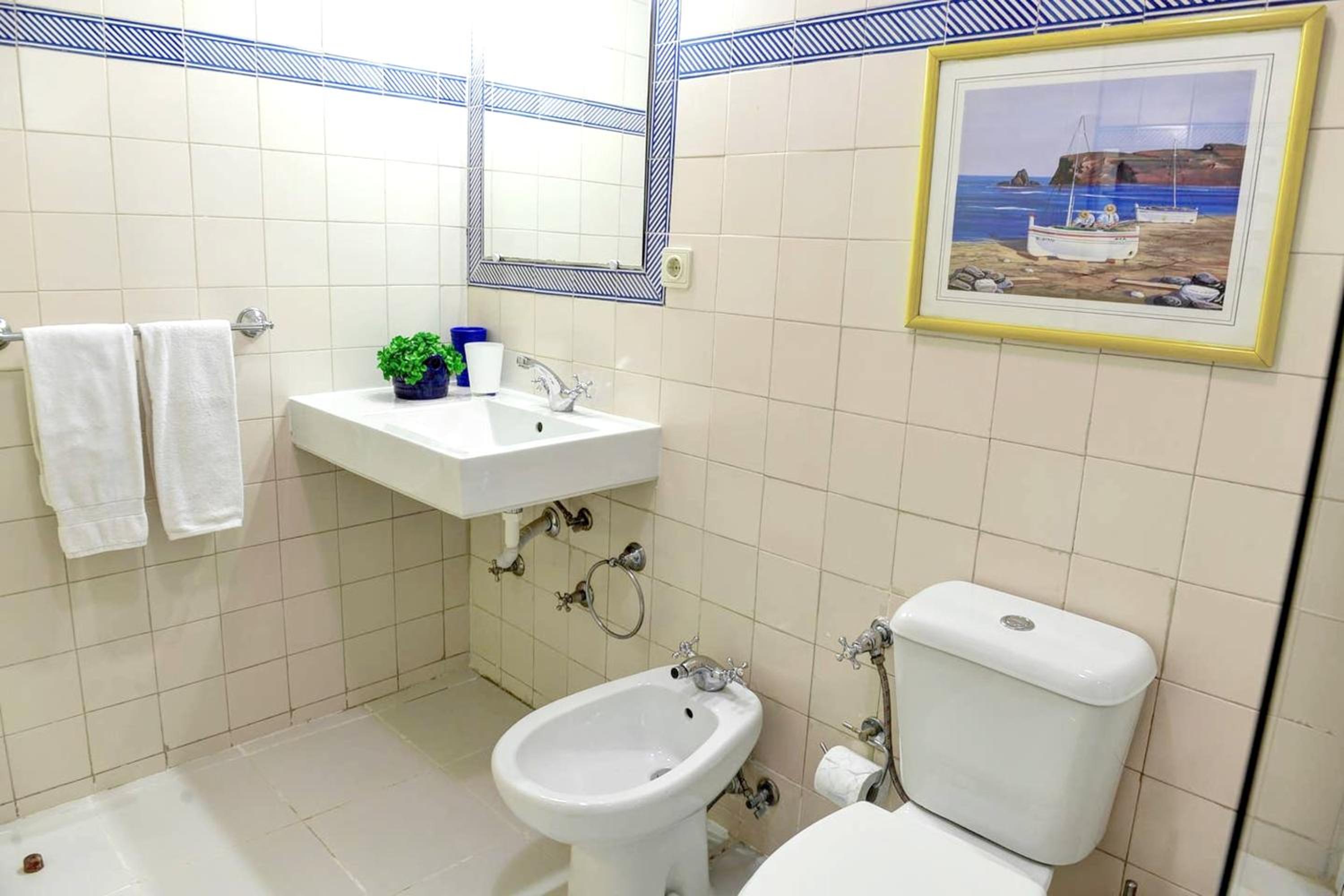 Charming apartment in Porto, 60 m², historic center