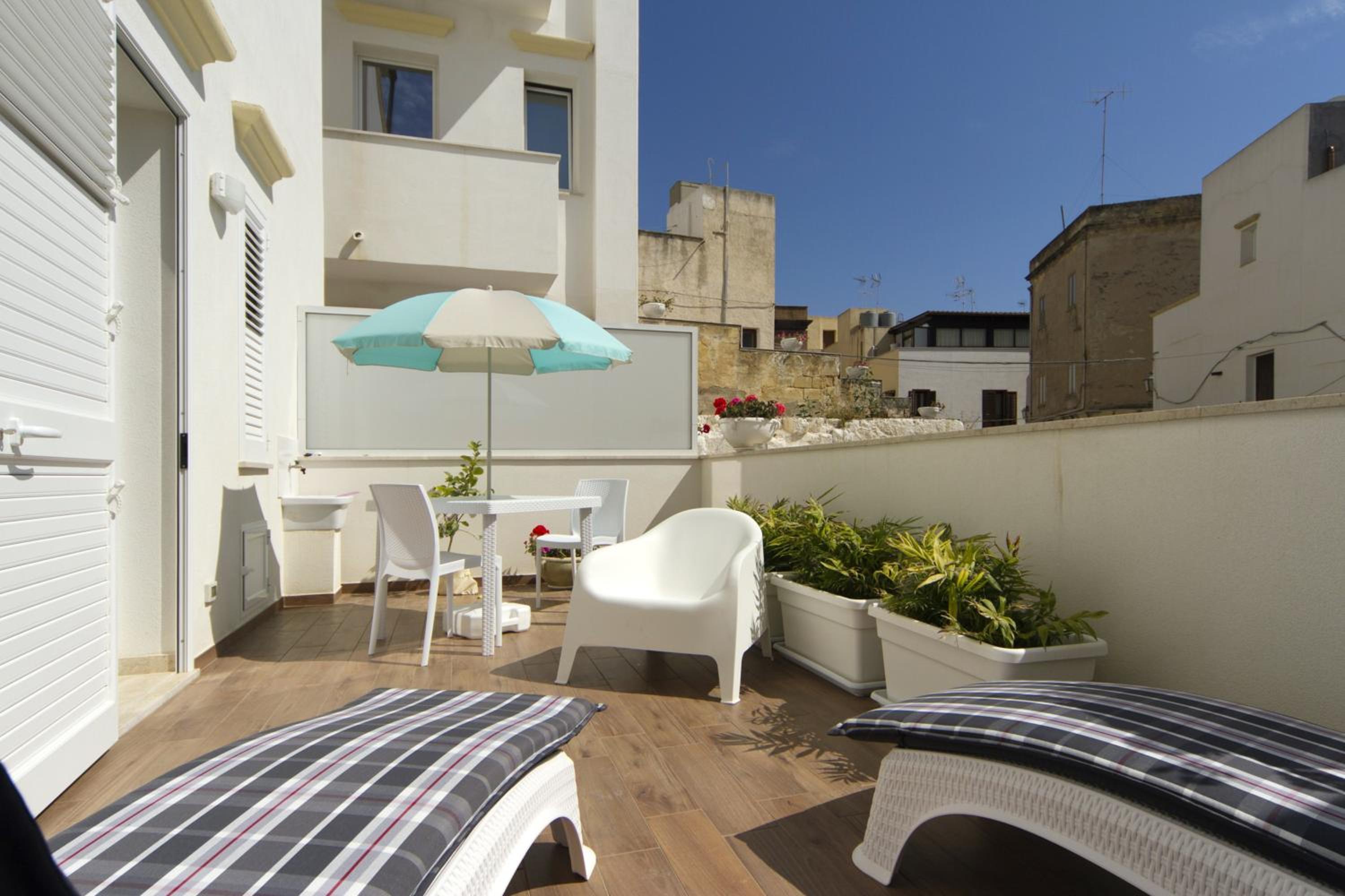 Cosy apartment with terrace in Marsala 30 m² and garden photo 3