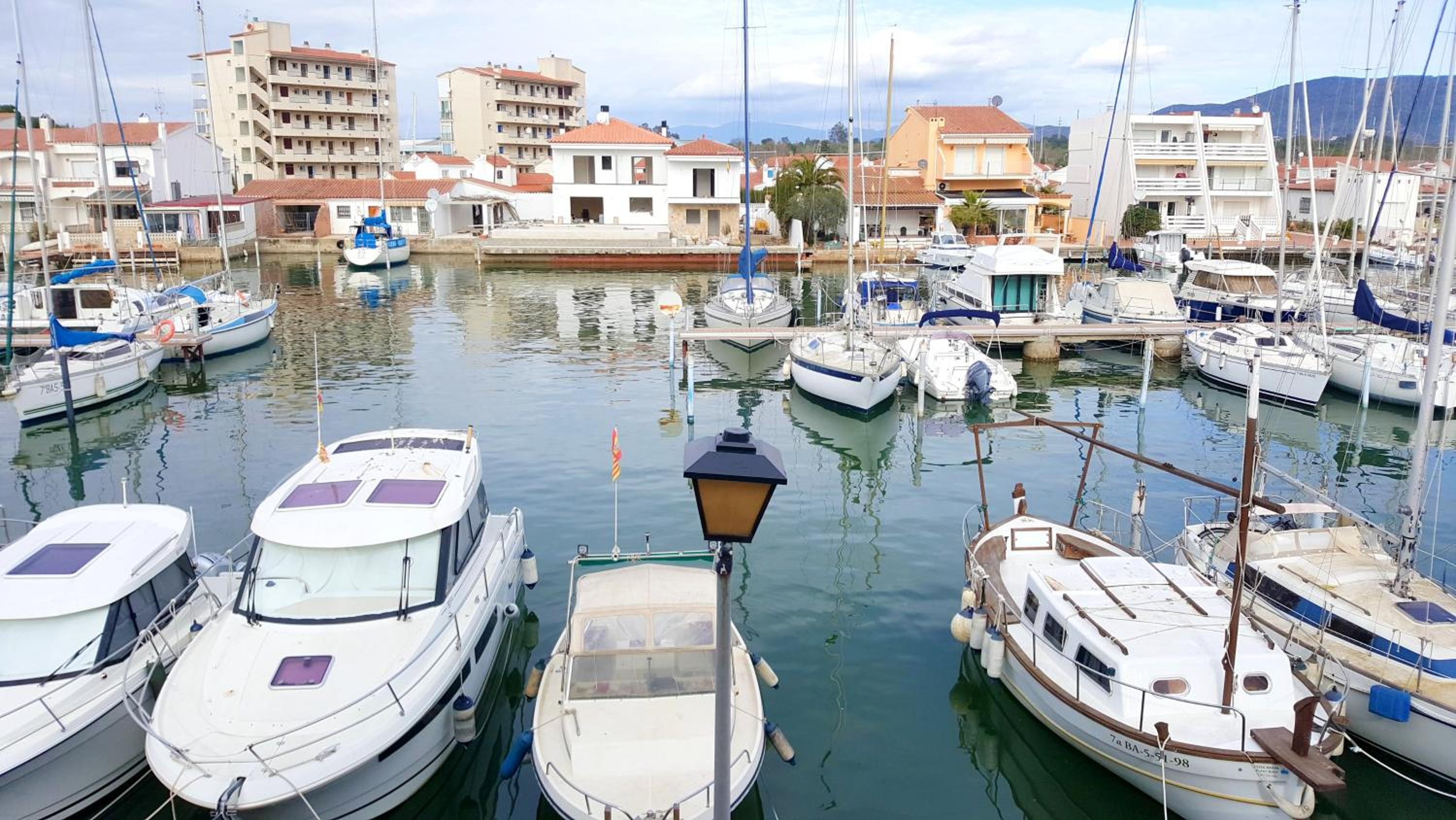 Charming house in Roses with shared pool and sea view view 4
