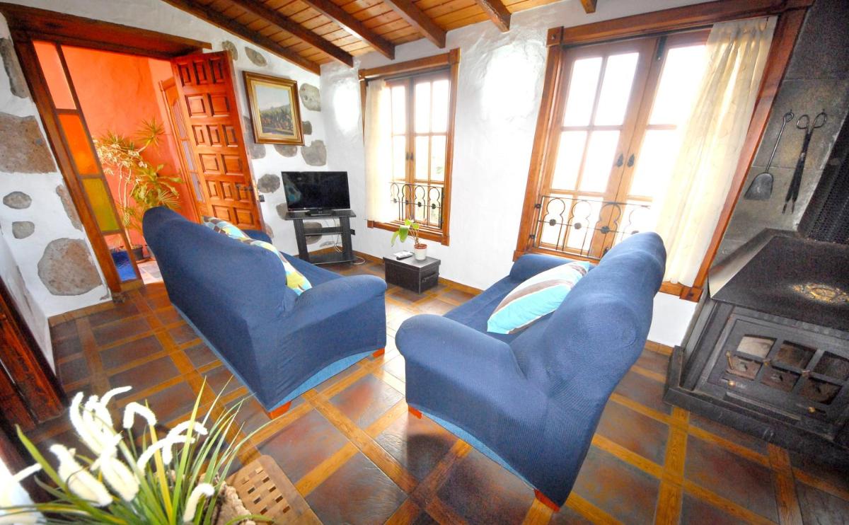3 bedrooms house with sea view enclosed garden and wifi at Icod de los Vinos 5 km away from the beach