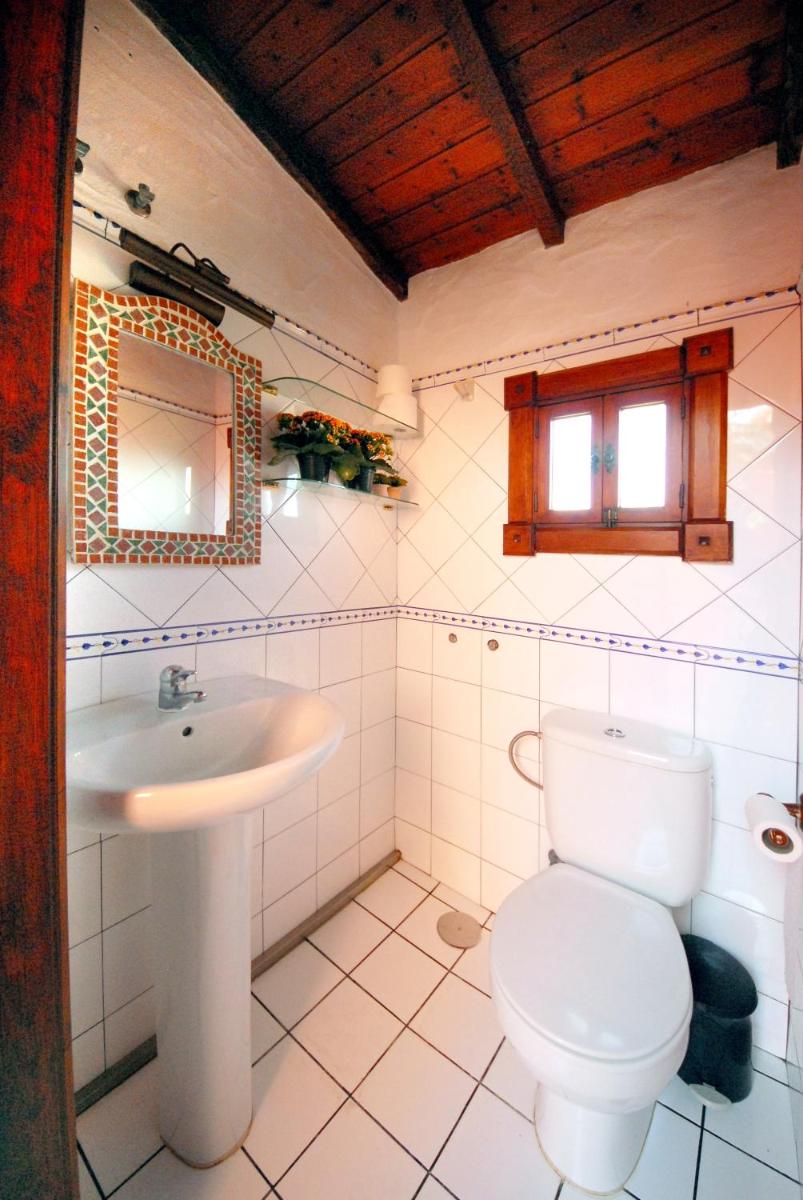 3 bedrooms house with sea view enclosed garden and wifi at Icod de los Vinos 5 km away from the beach