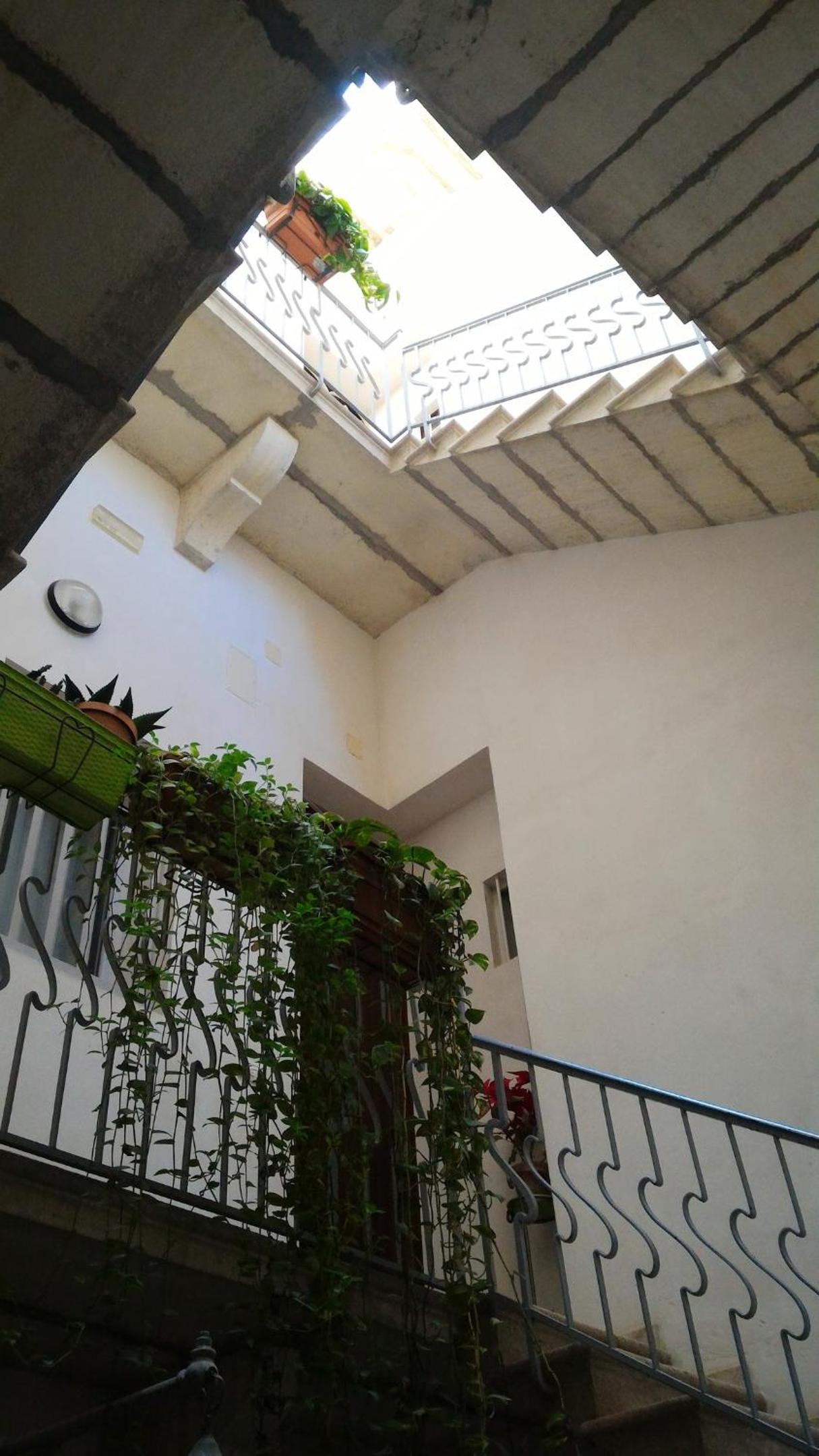 Spacious apartment in Trapani 60 m² with balcony photo 5