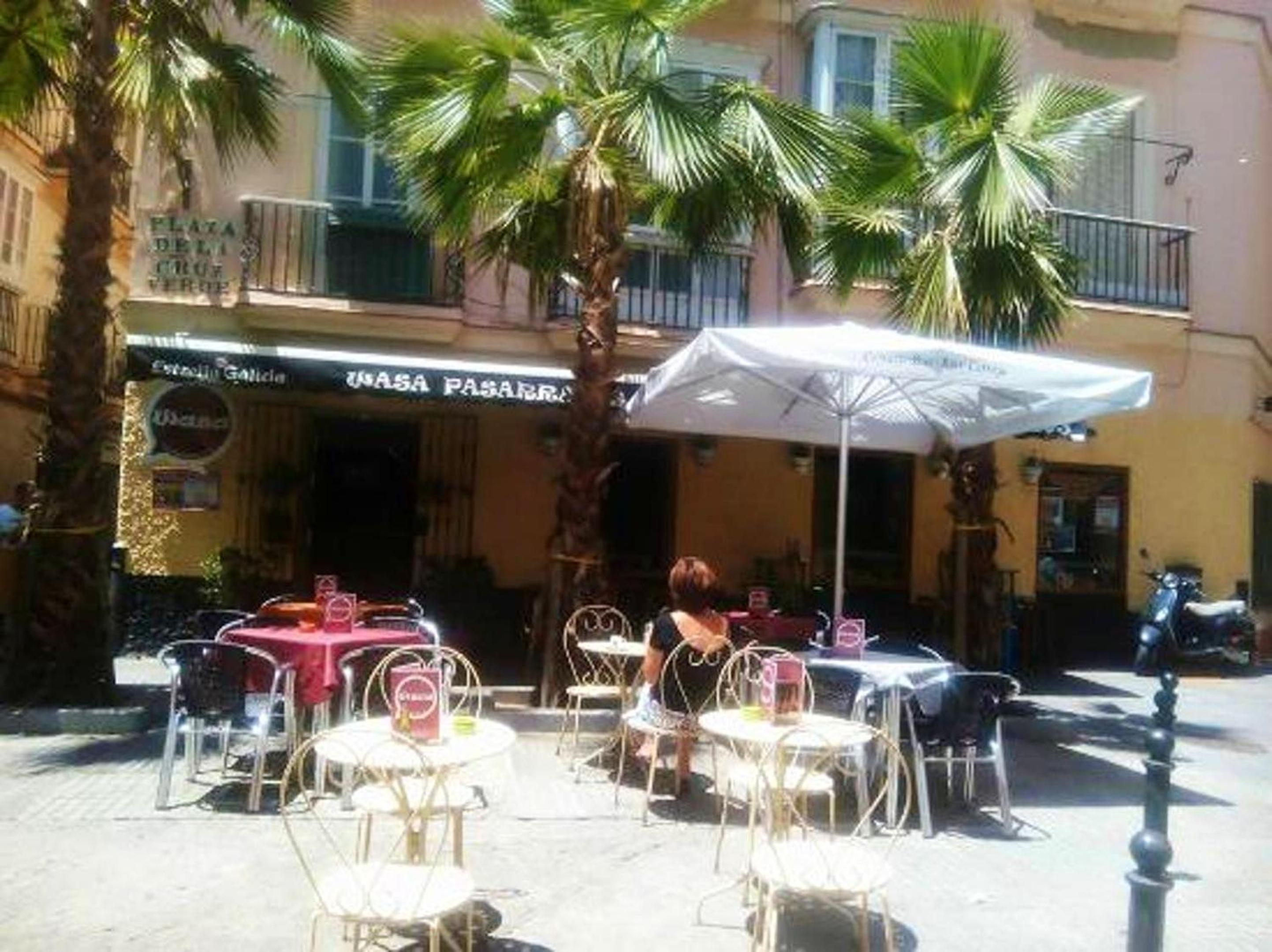 Comfortable apartment in the heart of Cadiz with balcony view 4