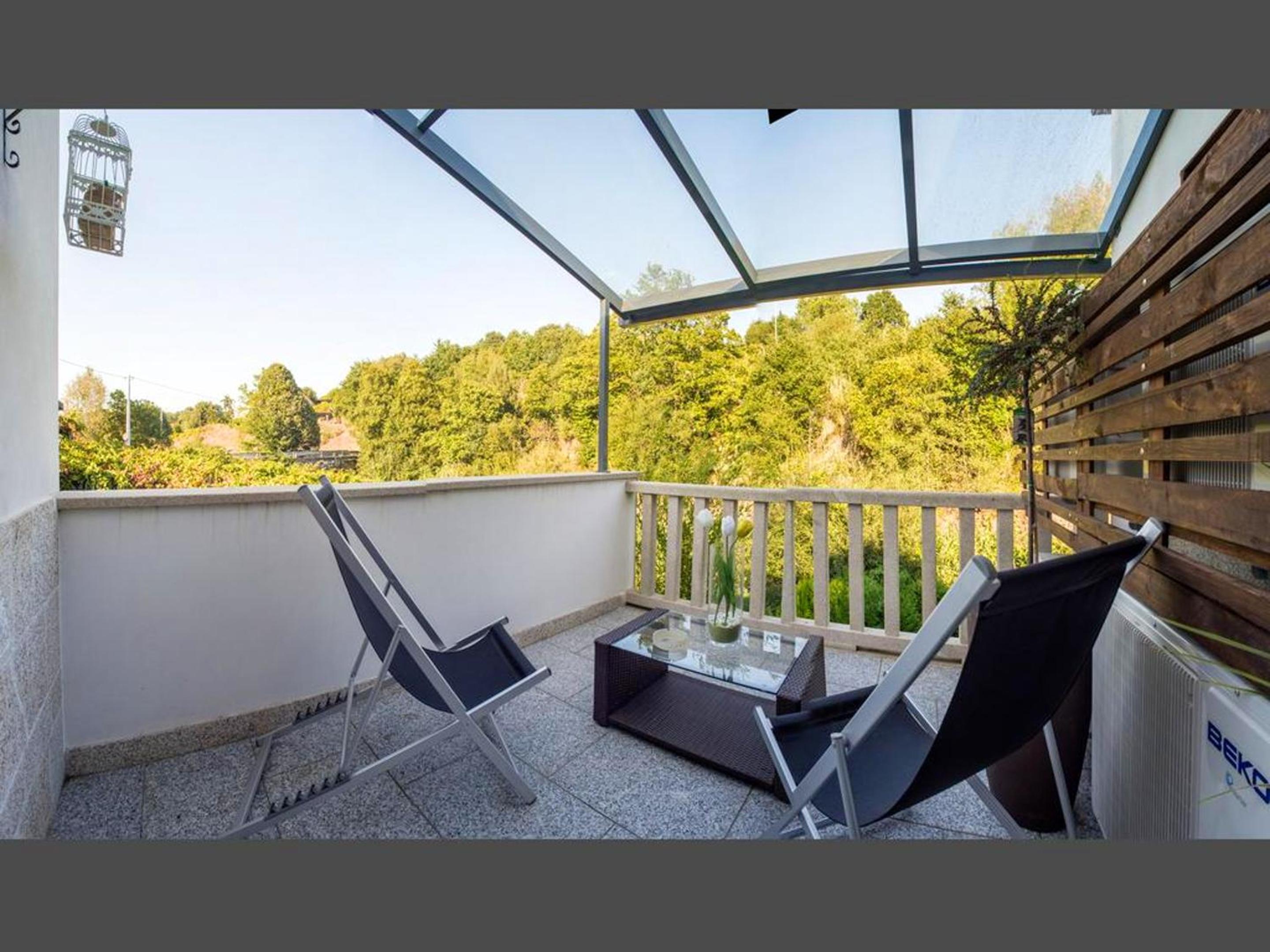 Charming villa in Cividade, 150 m² with private pool