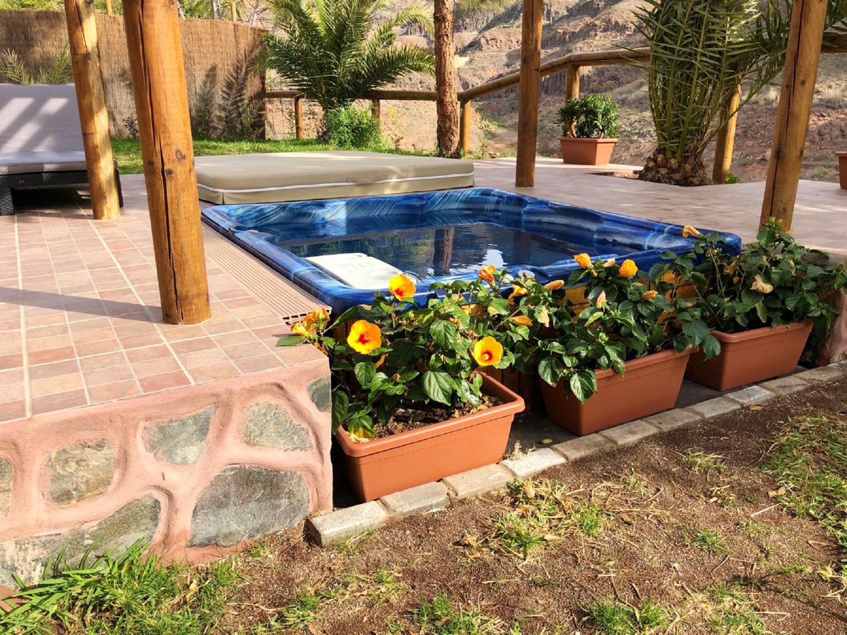 Charming House in San Bartolomé de Tirajana with Jacuzzi photo 2