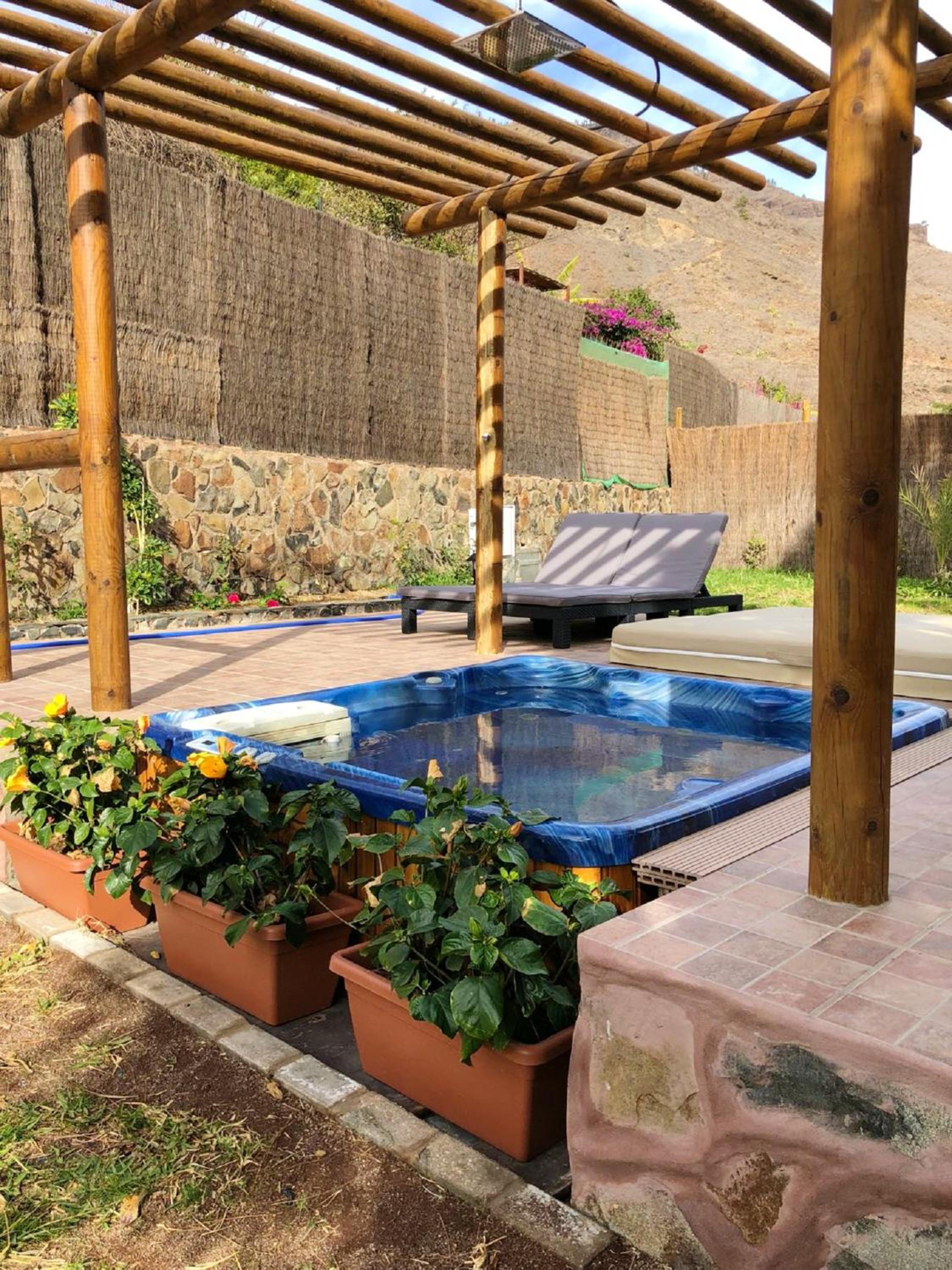Charming House in San Bartolomé de Tirajana with Jacuzzi photo 3