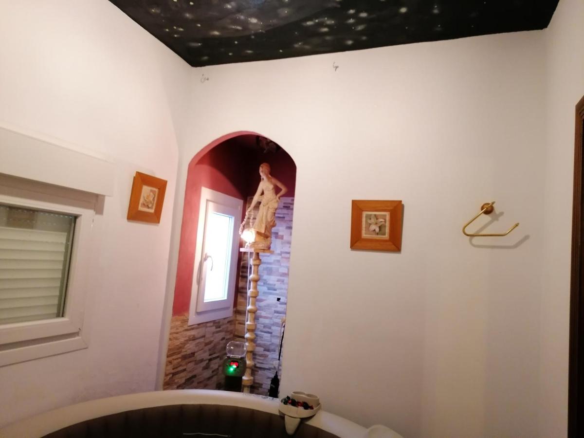 3 bedrooms house with jacuzzi furnished terrace and wifi at Calamonte view 3