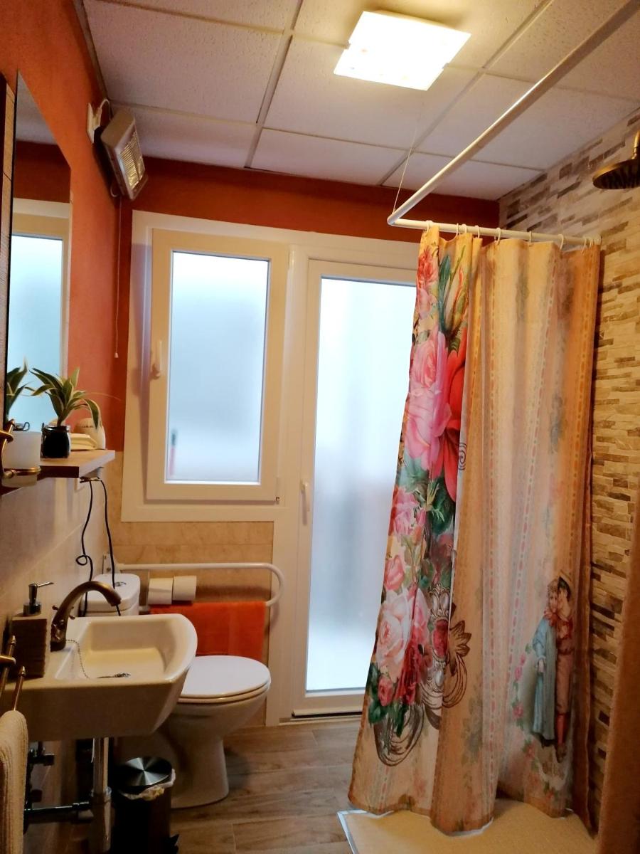 3 bedrooms house with jacuzzi furnished terrace and wifi at Calamonte view 4