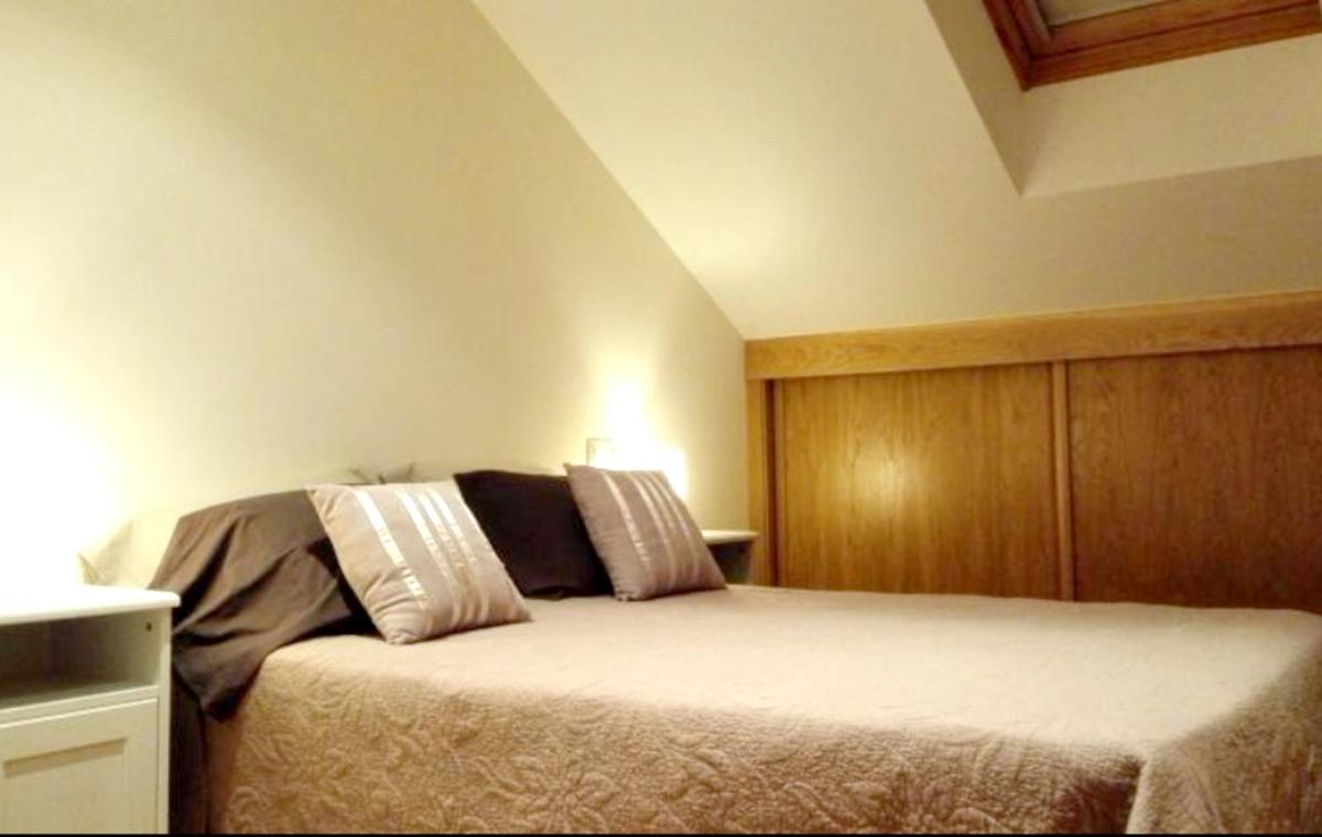 2 bedrooms appartement at Porto do Son 300 m away from the beach with terrace view 4
