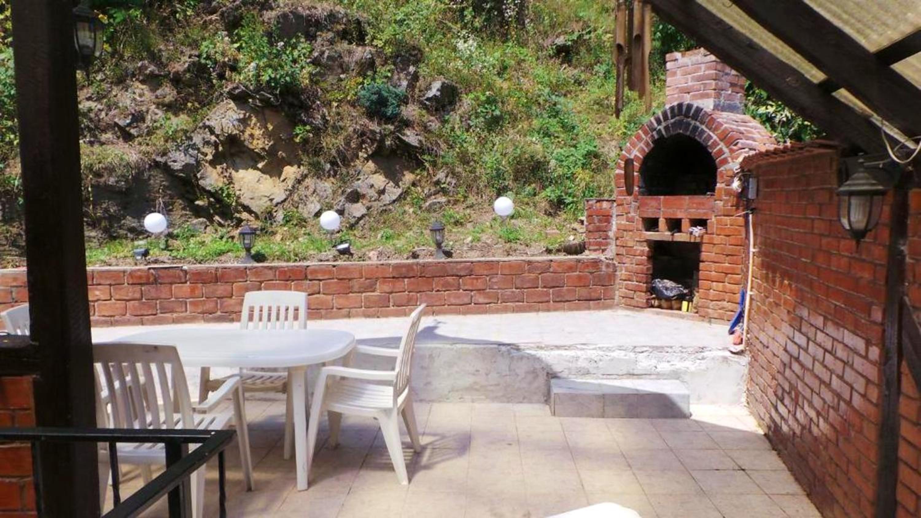 Spacious chalet in Sibiel with mountain and lake views + Jacuzzi view 4