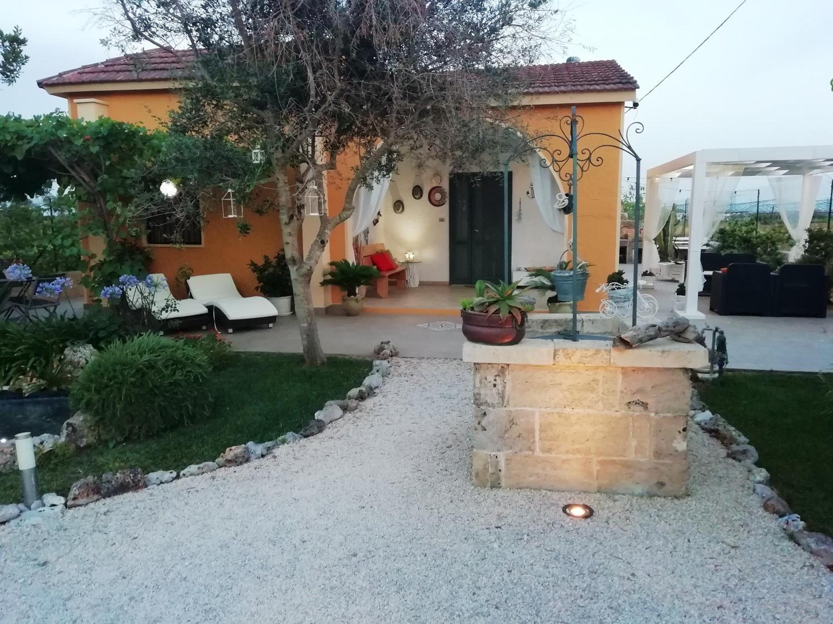 Charming House in Melissano view 4